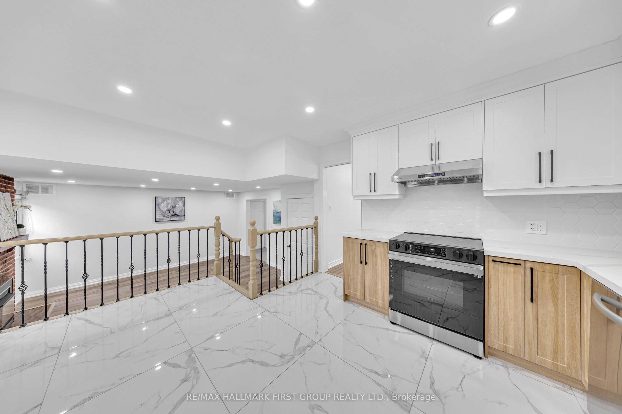 890 Briarwood Drive Property Photo 14