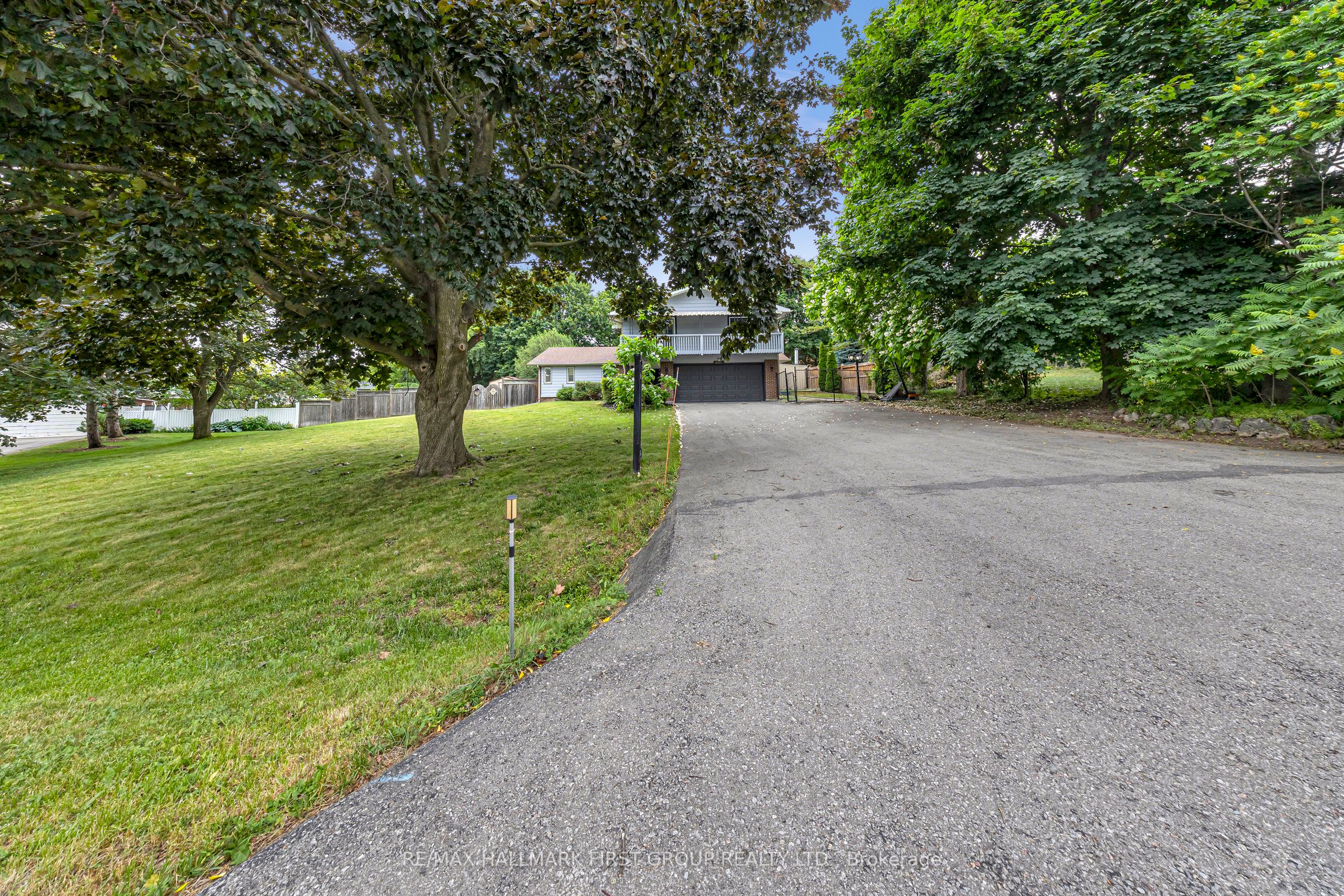 890 Briarwood Drive Property Photo 45