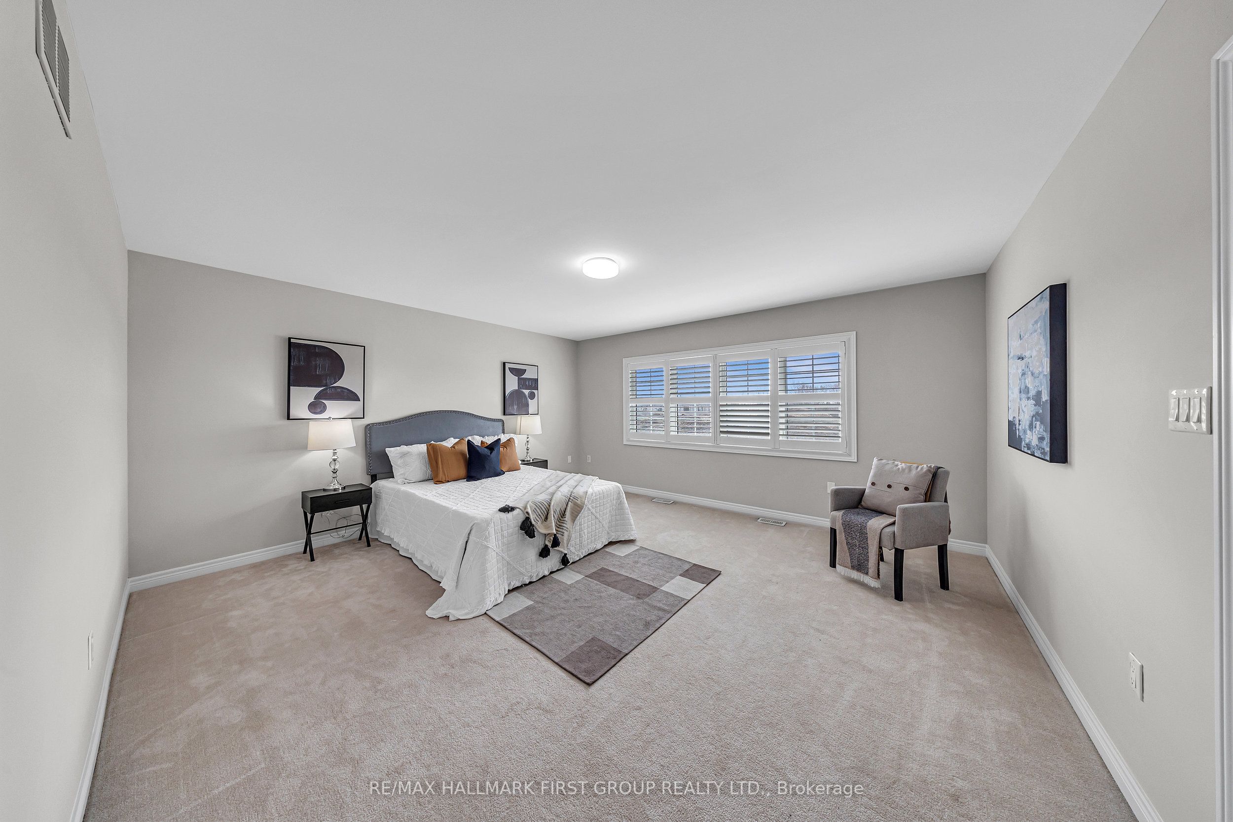 111 Fred Jackman Avenue Property Photo 30