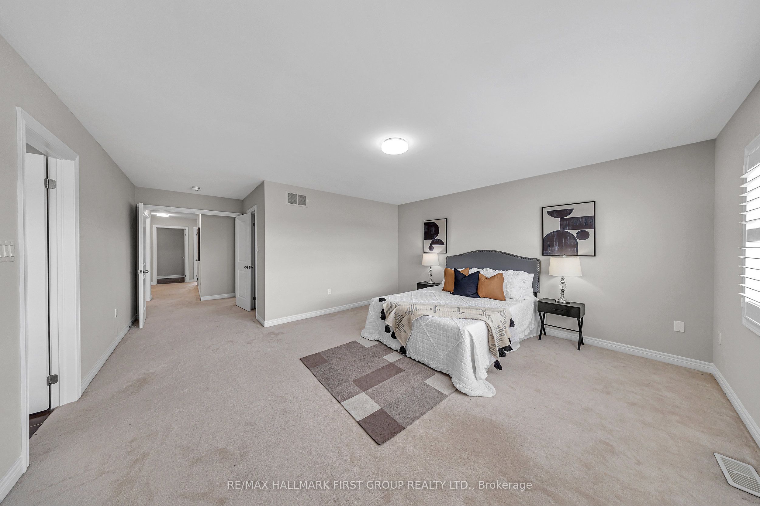 111 Fred Jackman Avenue Property Photo 32