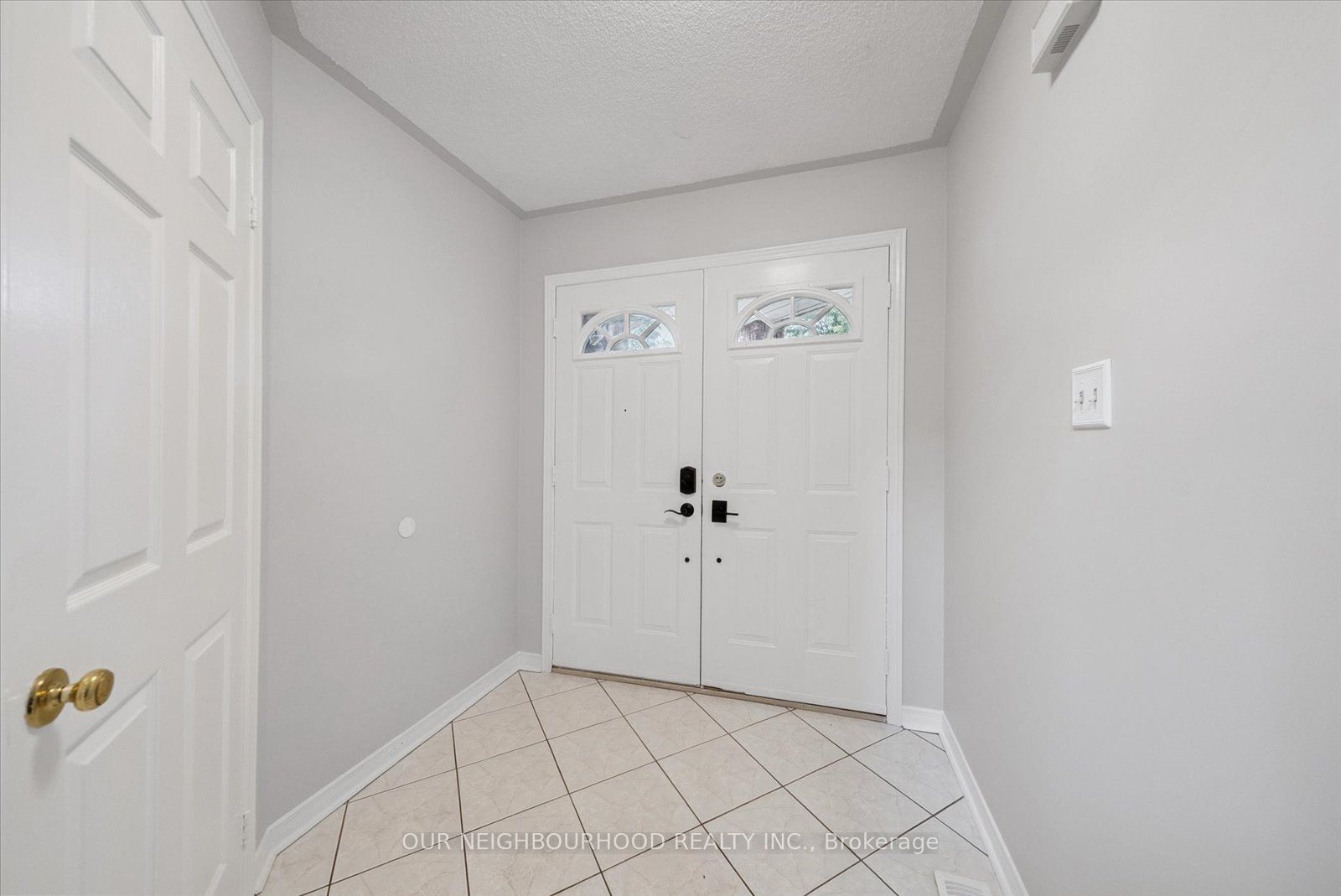 43 Ringwood Drive Property Photo 3