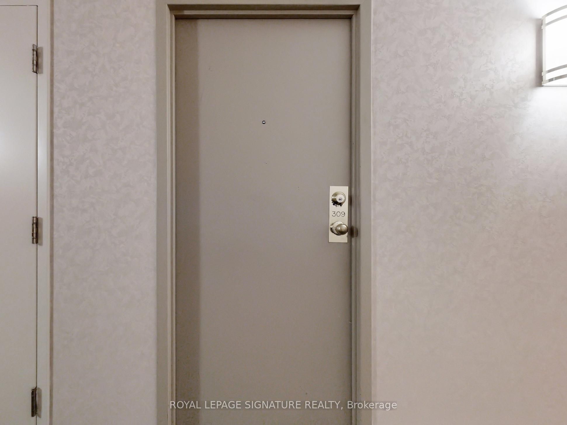 90 Dale Avenue 309 Property Photo 3