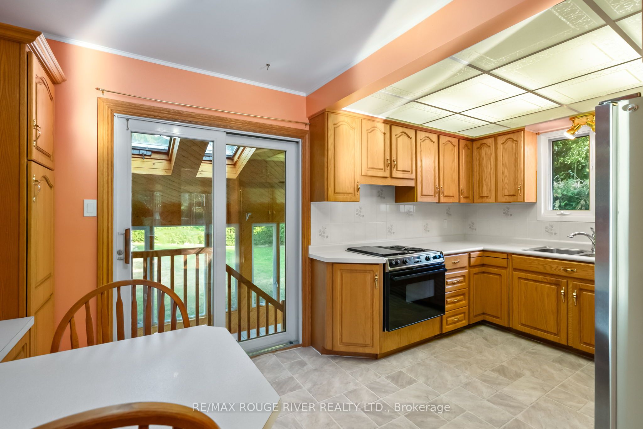 83 Oakdale Drive Property Photo 8