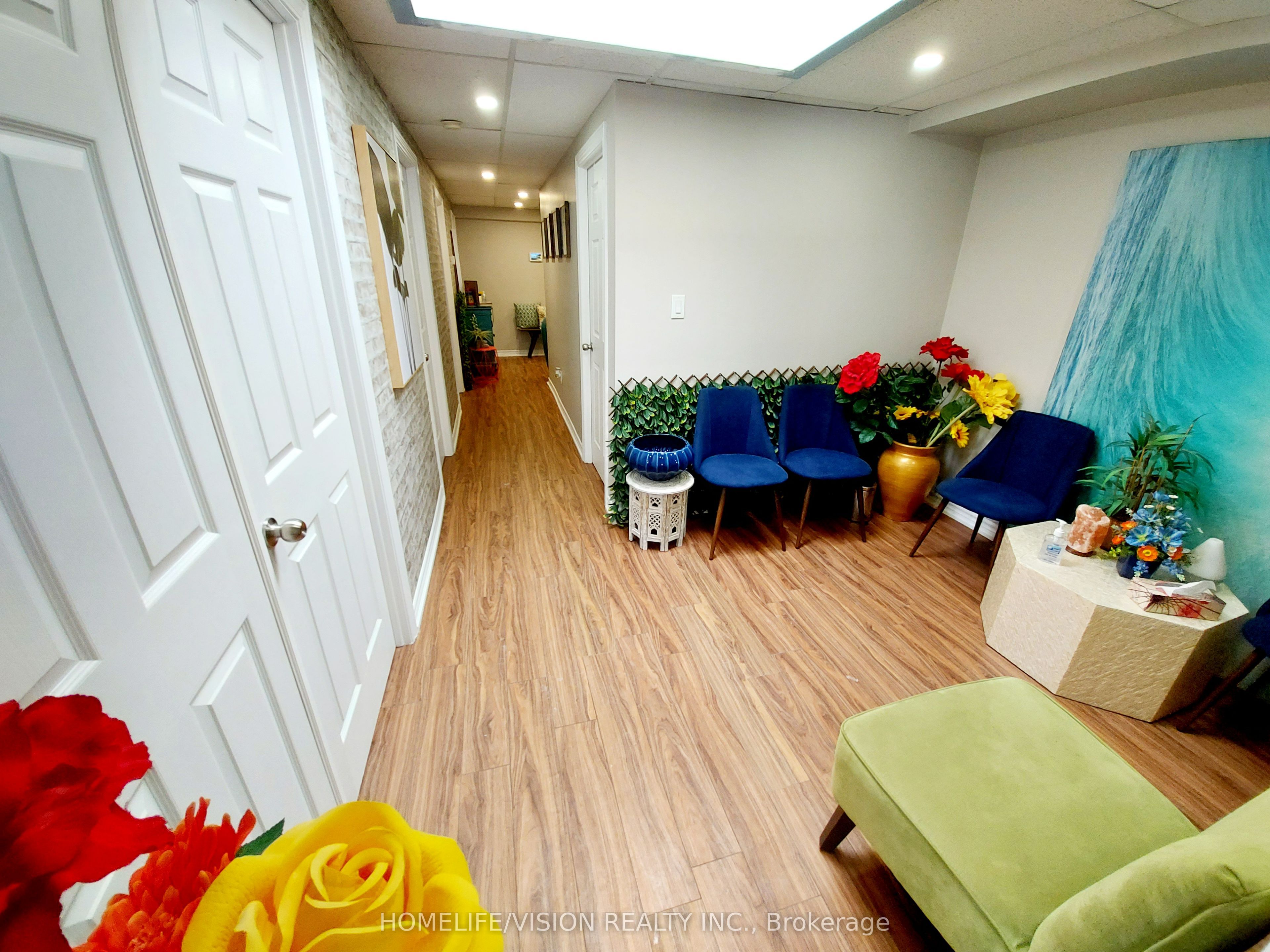 398 Danforth Avenue 2nd Floor Property Photo 1