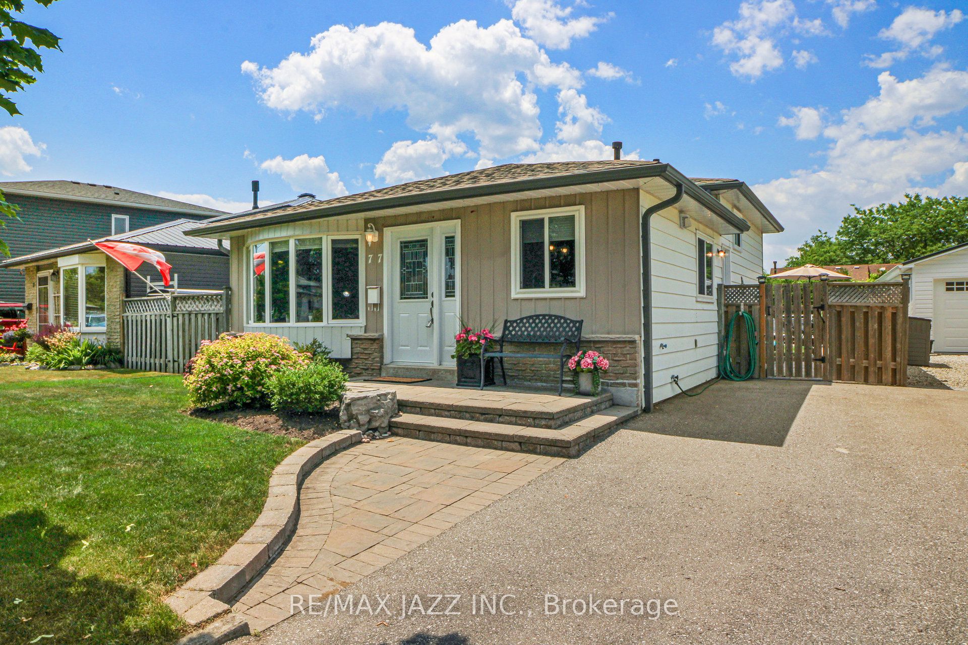 77 Swanston Crescent Property Photo 1