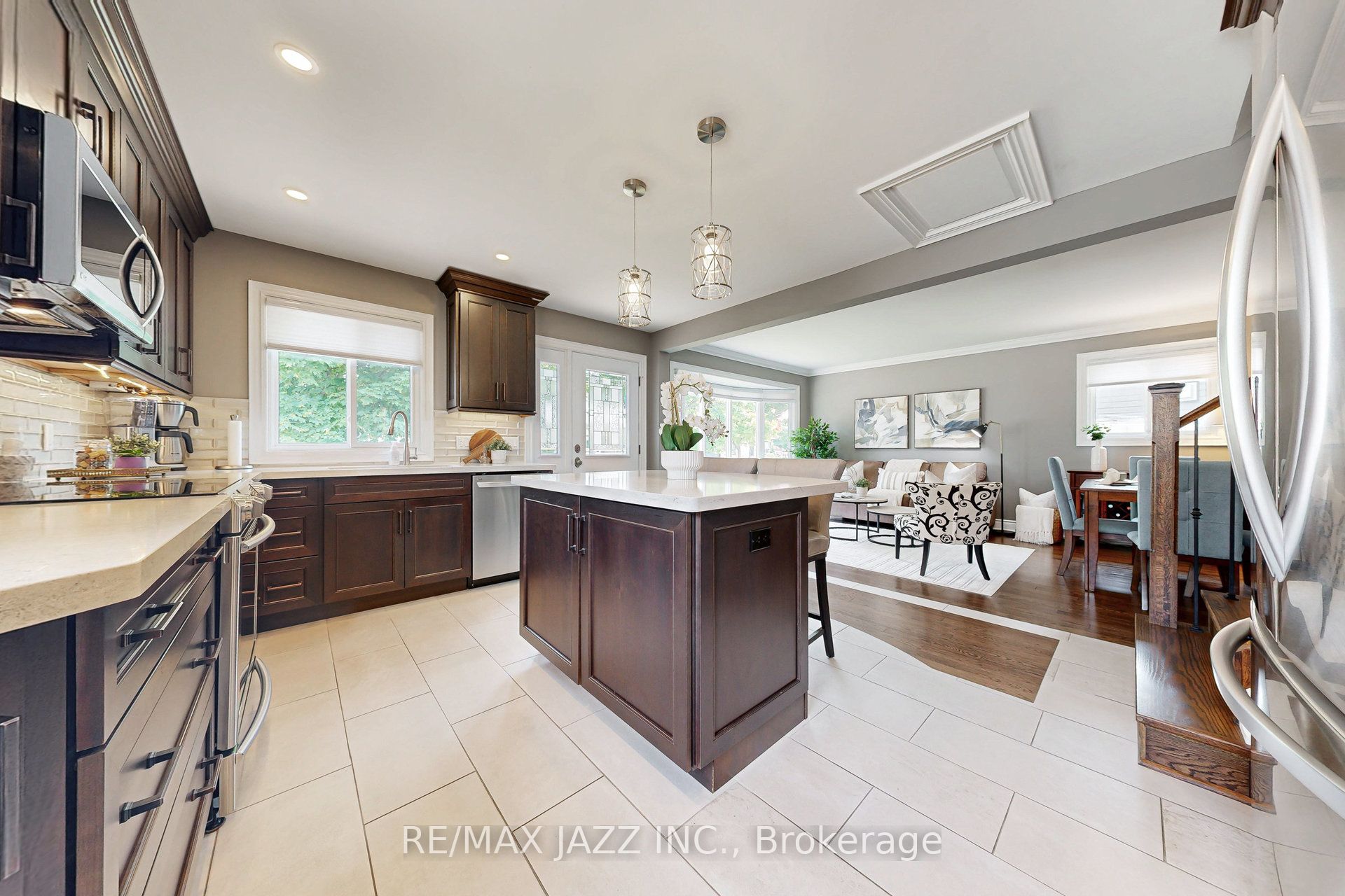 77 Swanston Crescent Property Photo 8