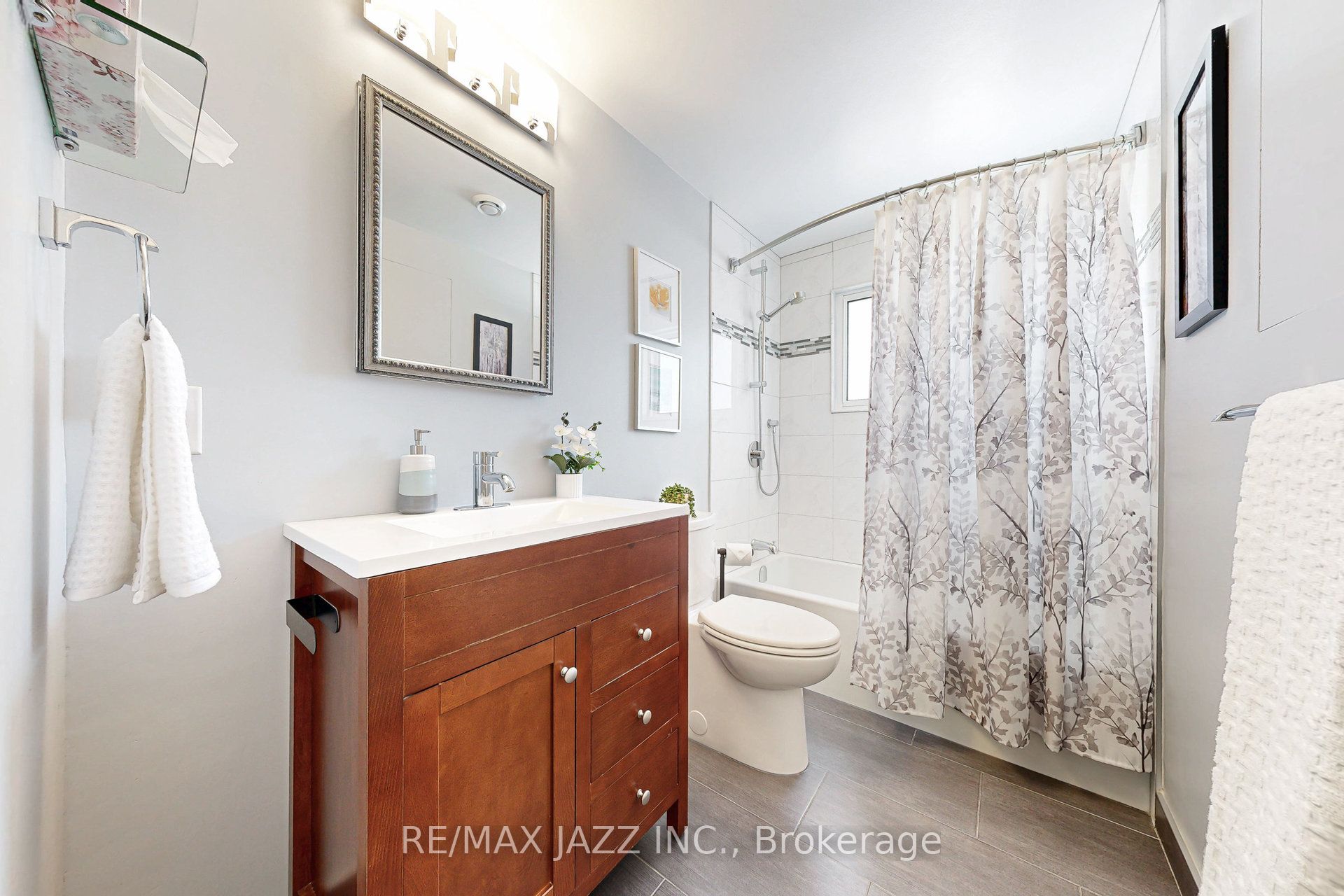 77 Swanston Crescent Property Photo 14