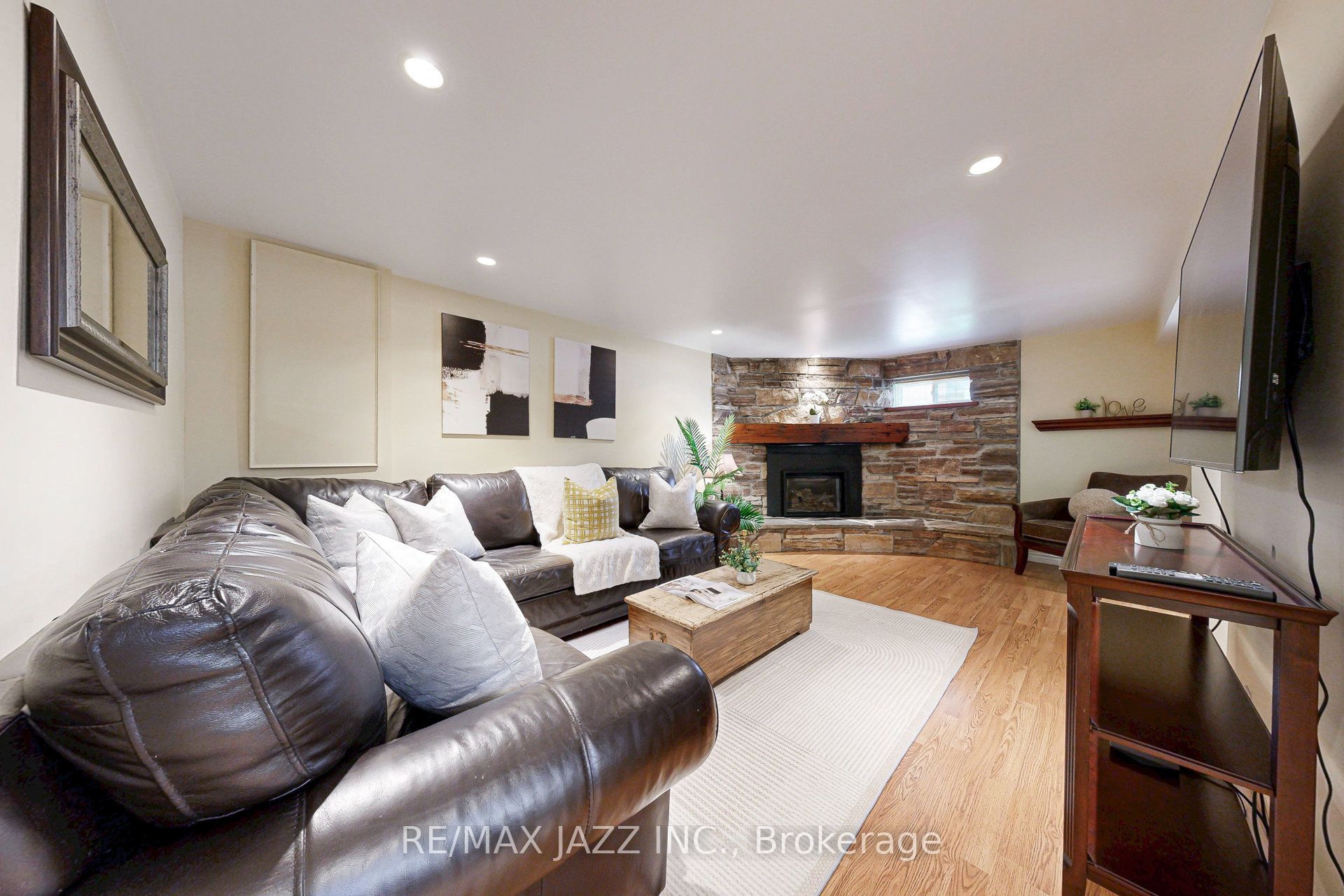 77 Swanston Crescent Property Photo 25