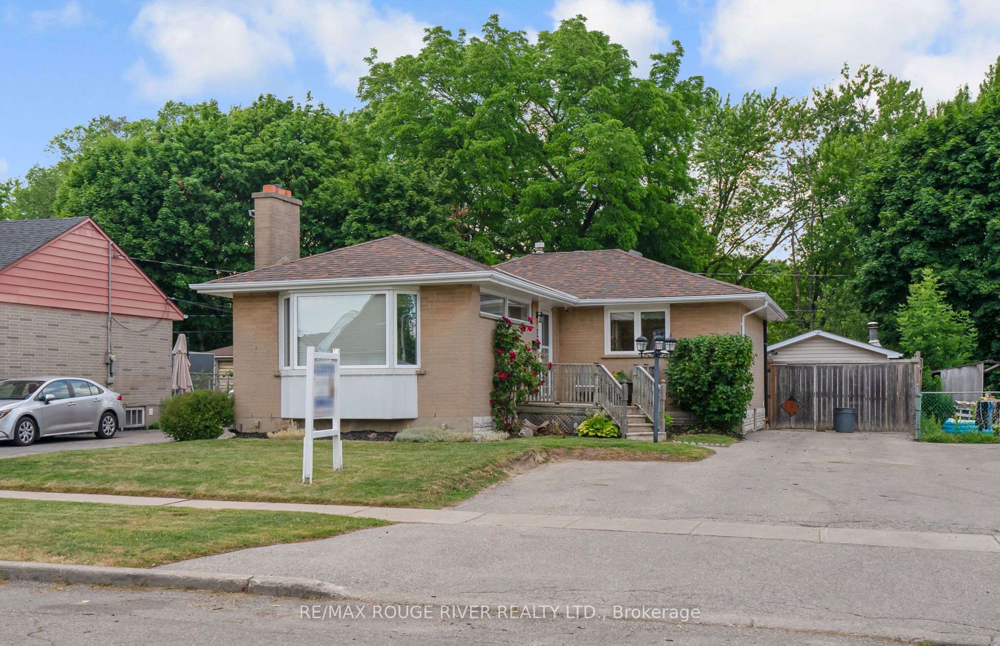 3 Forest Road Property Photo