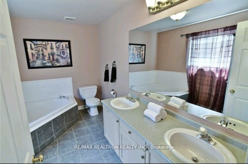#main/2nd - 30 Kemp Drive Property Photo 14