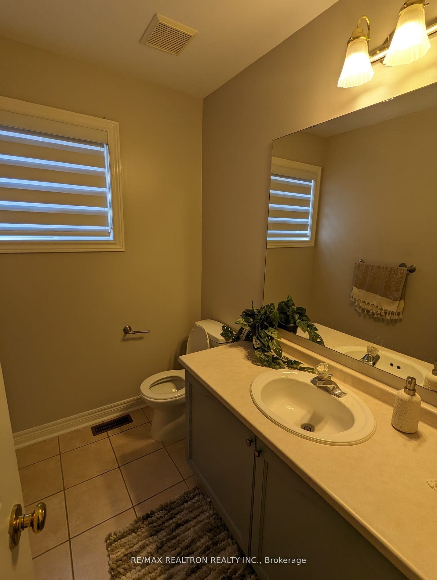 #main/2nd - 30 Kemp Drive Property Photo 16