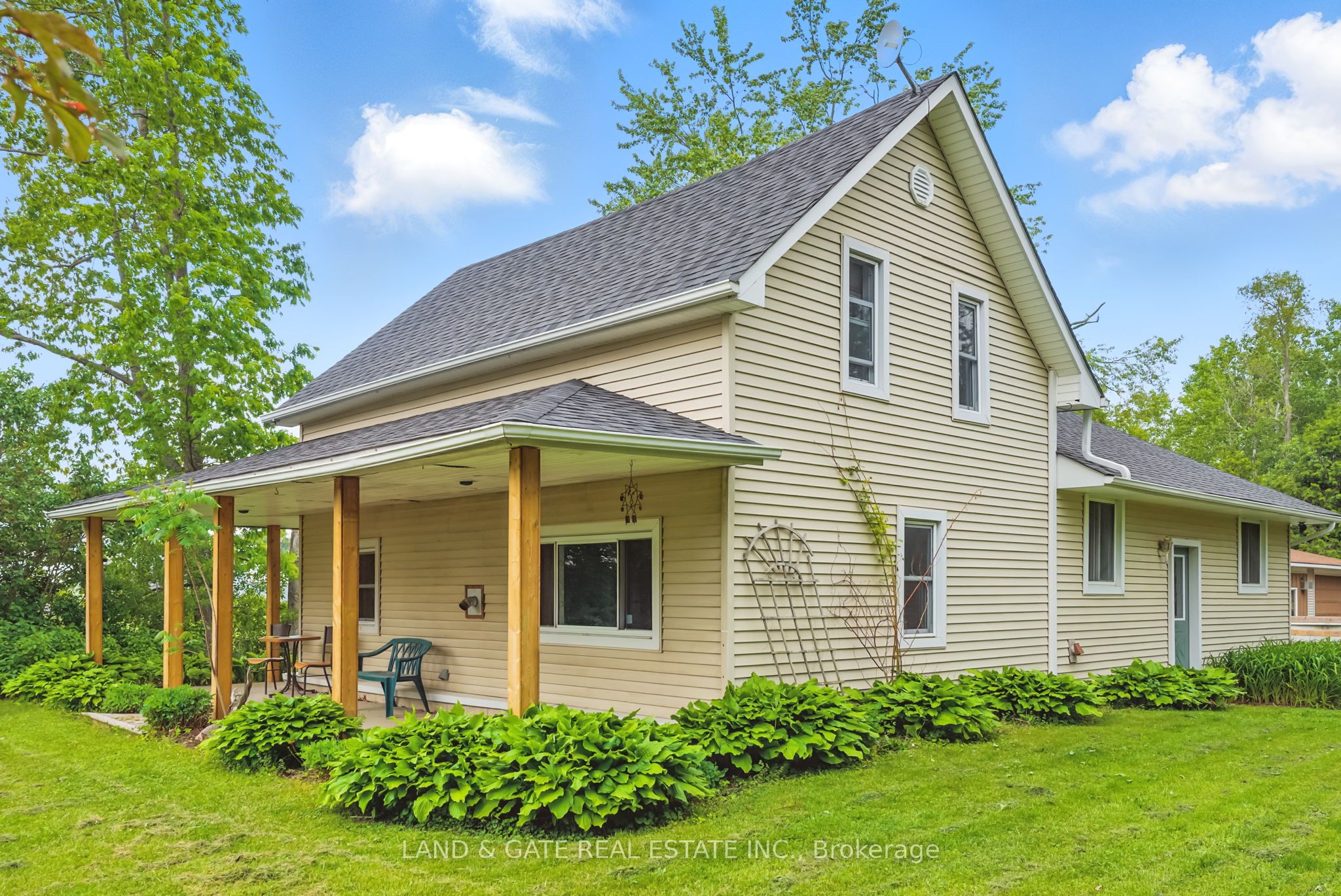 4501 Devitts Road Property Photo 1