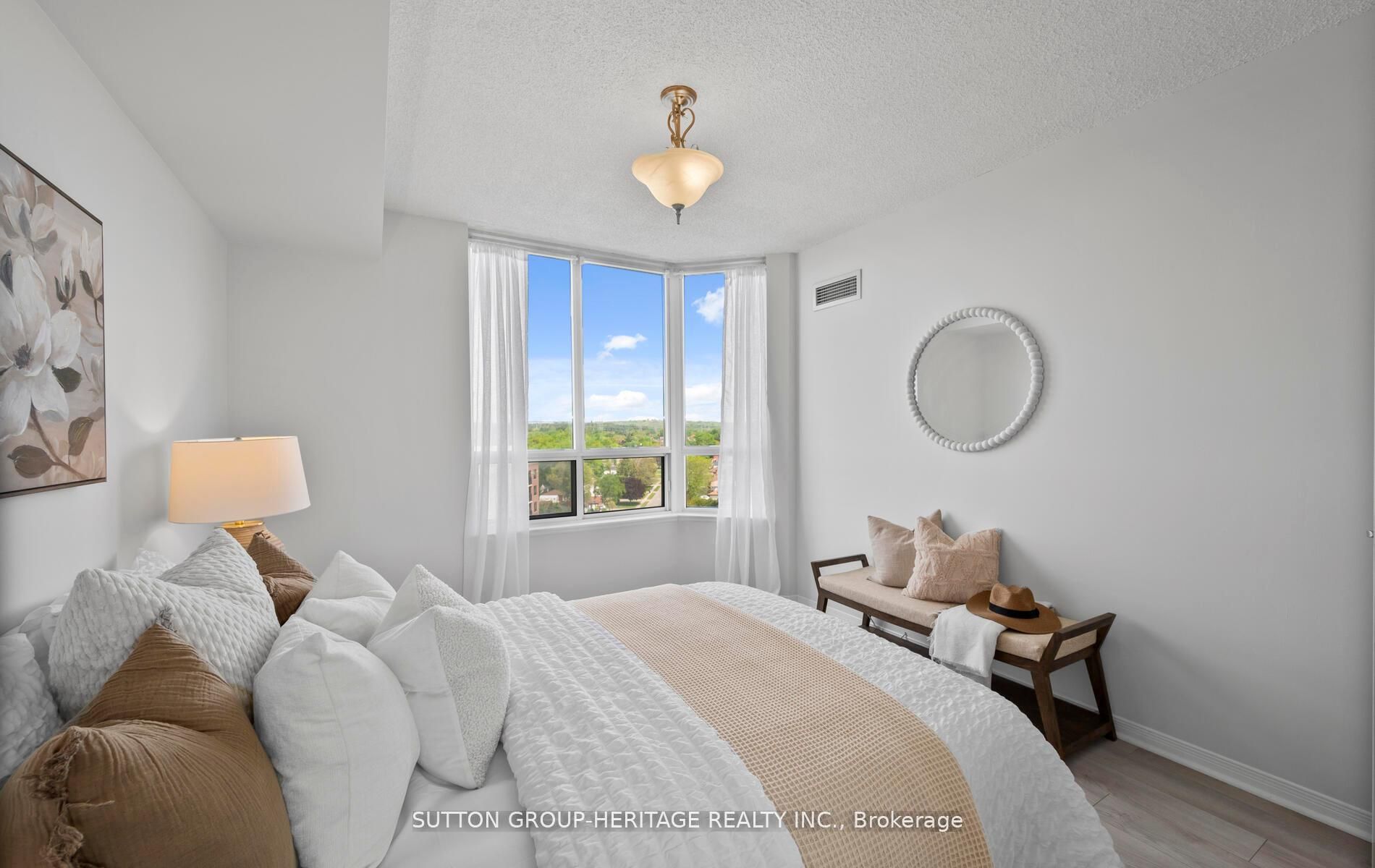 #1015 - 1000 The Esplanade Avenue Property Photo 17