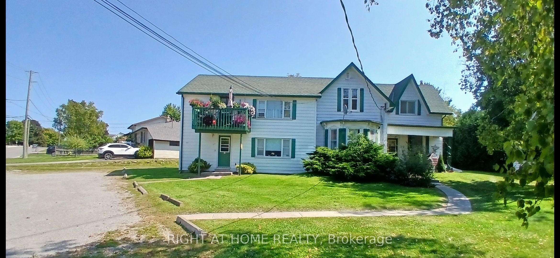 171 Union Ave Property Photo 1
