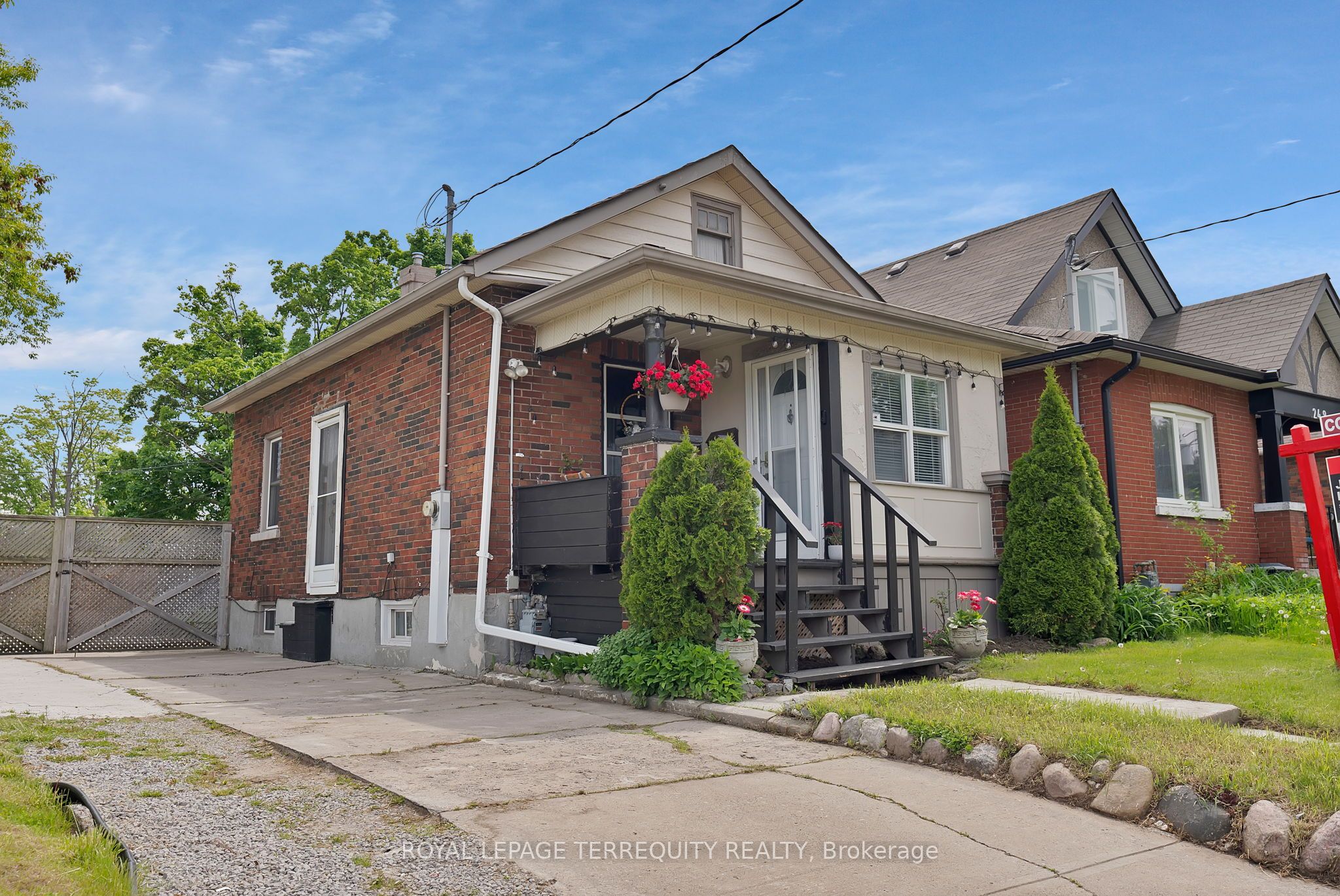 253 Olive Avenue Property Photo 1
