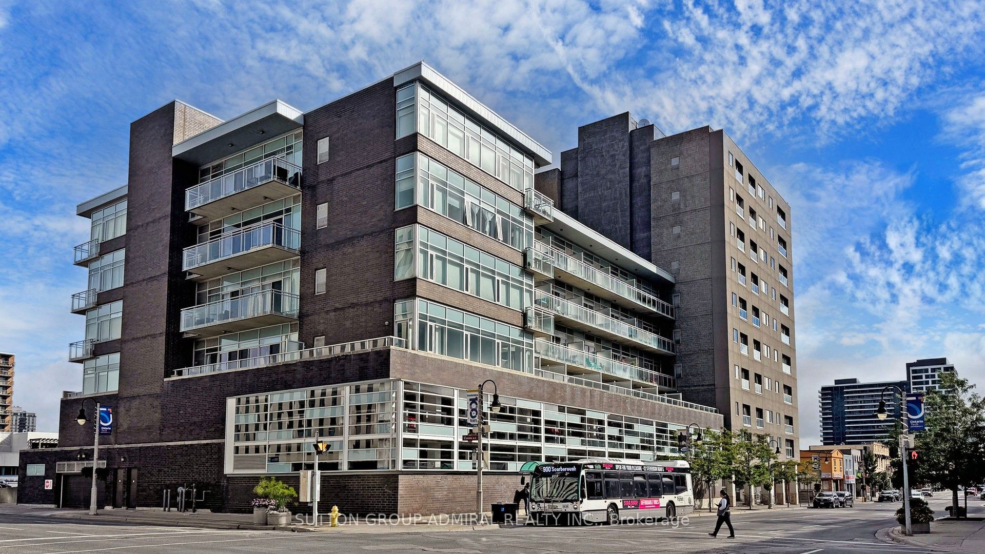 44 Bond Street W 306 Property Photo 1