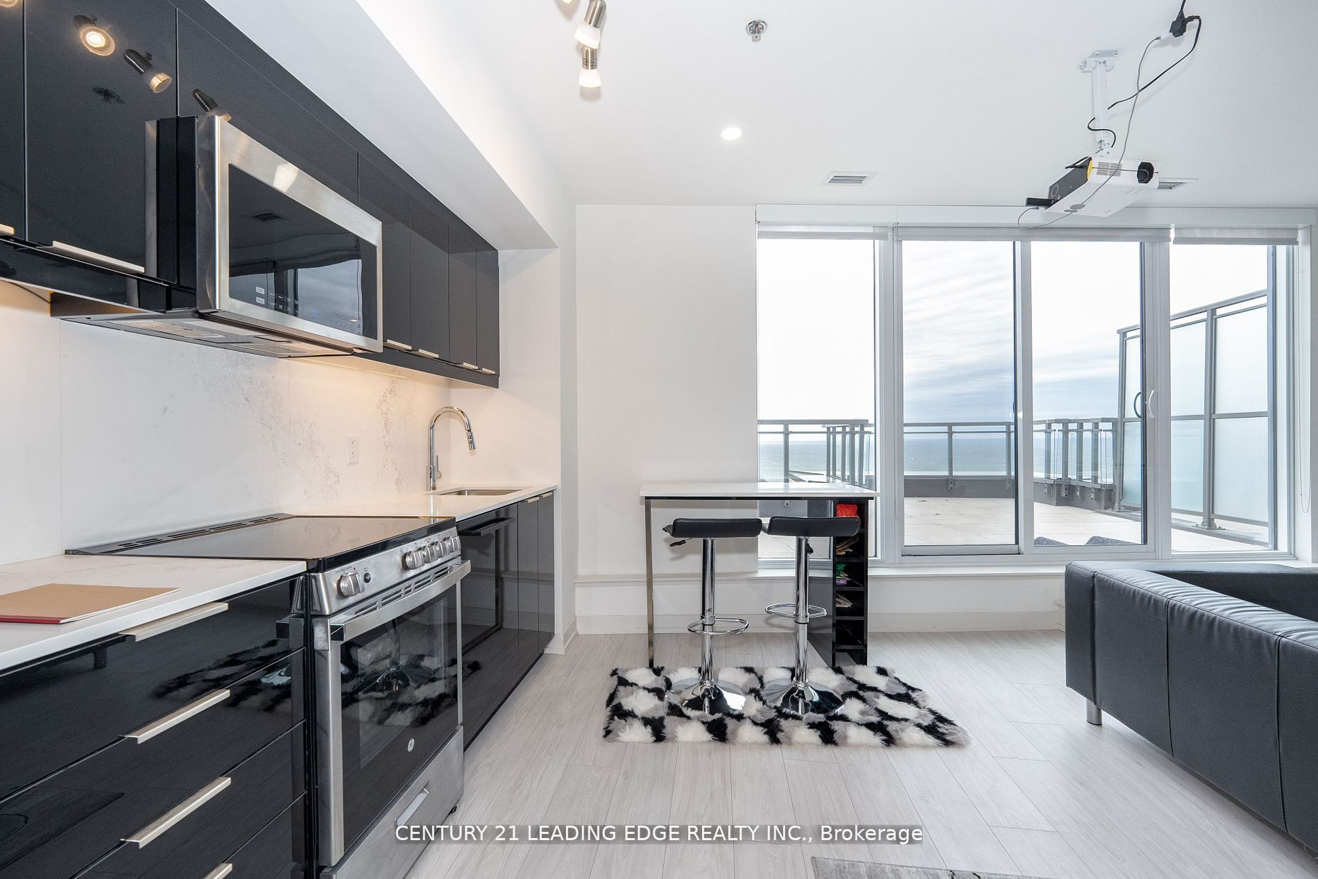 90 S Glen Everest Road 1003 Property Photo 15