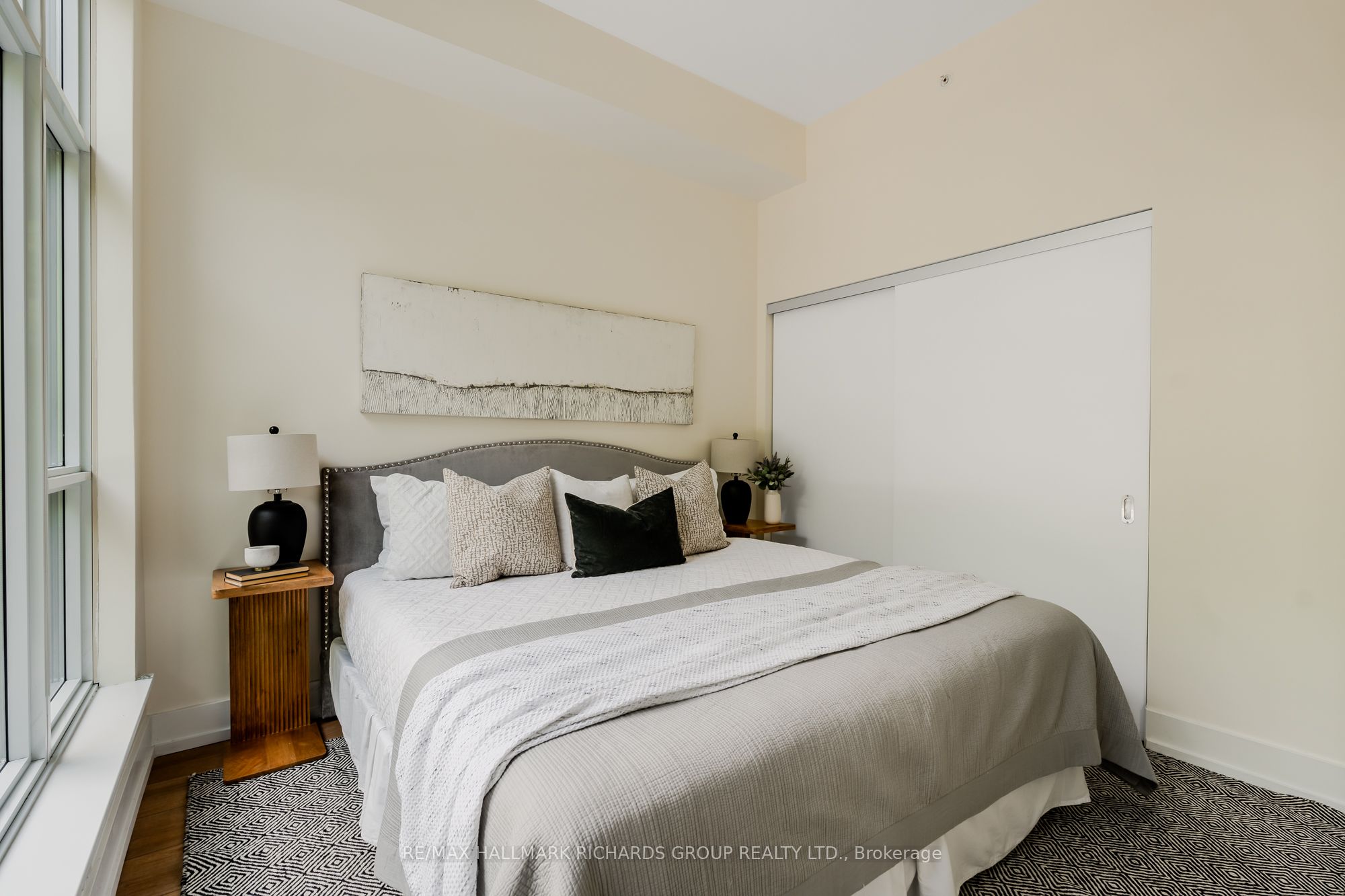 66 Kippendavie Avenue 215 Property Photo 11