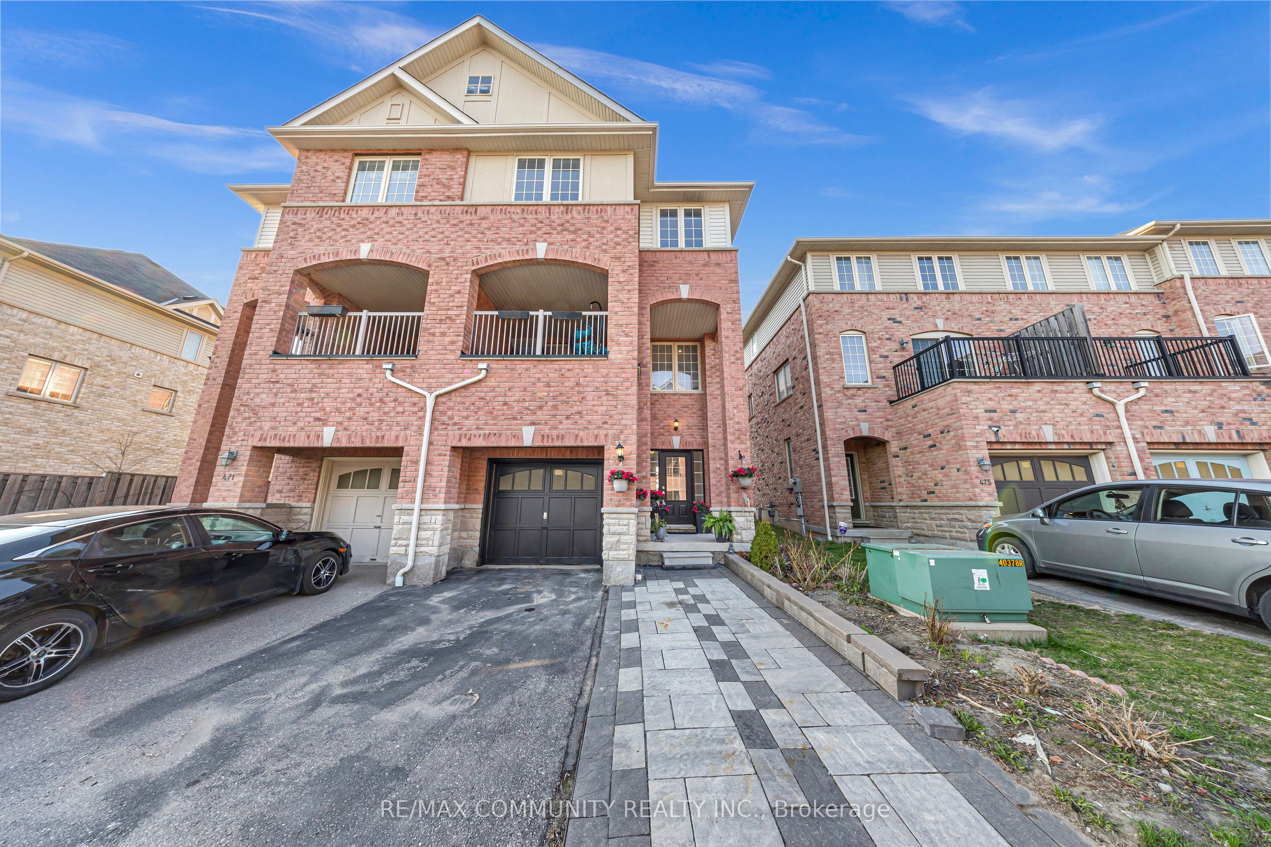 473 Rossland Road E Property Photo 1