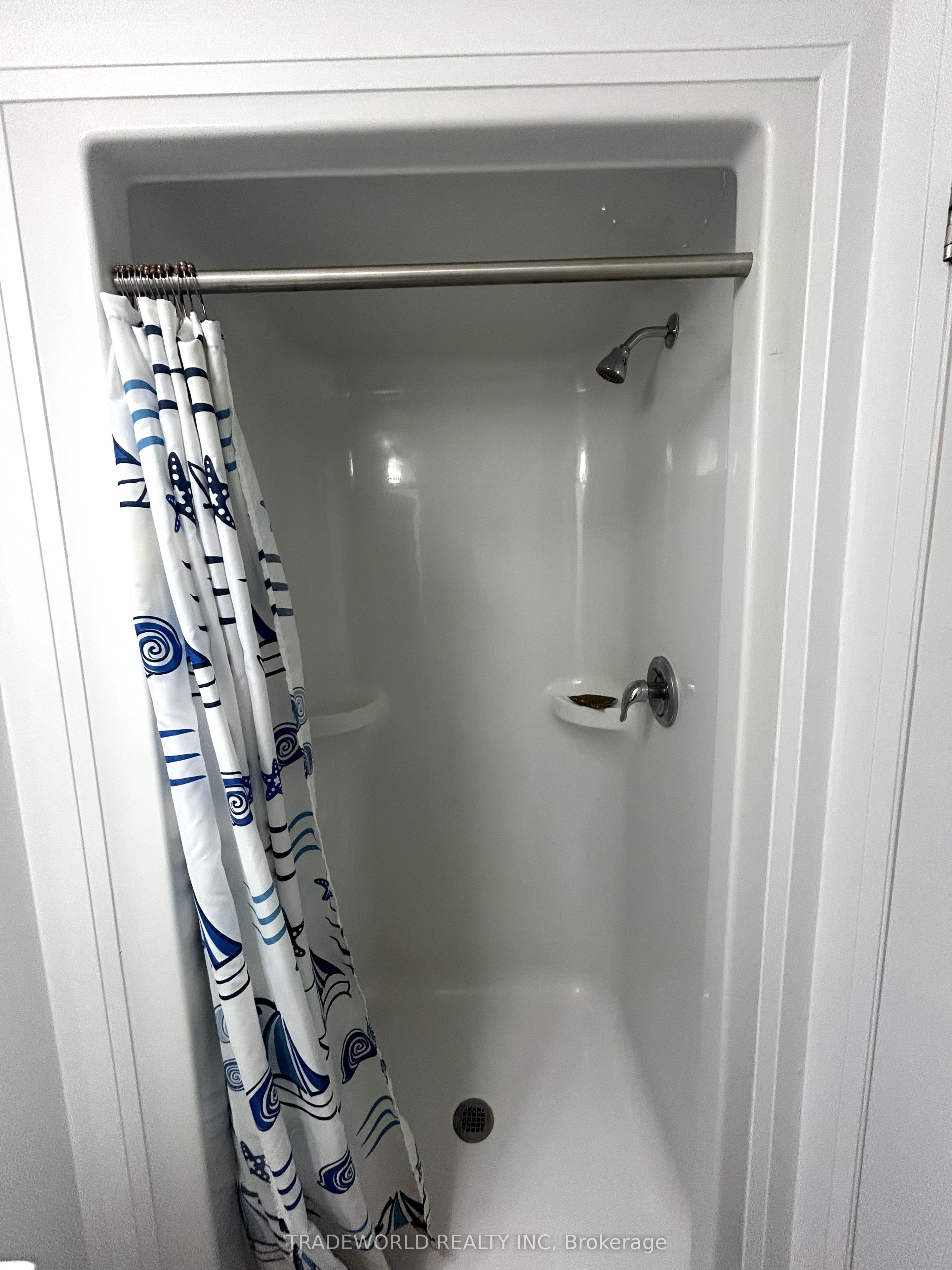 1900 Simcoe Street N 719 Property Photo 6
