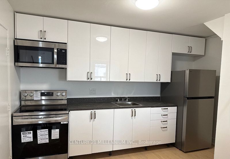 909a Danforth Avenue Property Photo 1