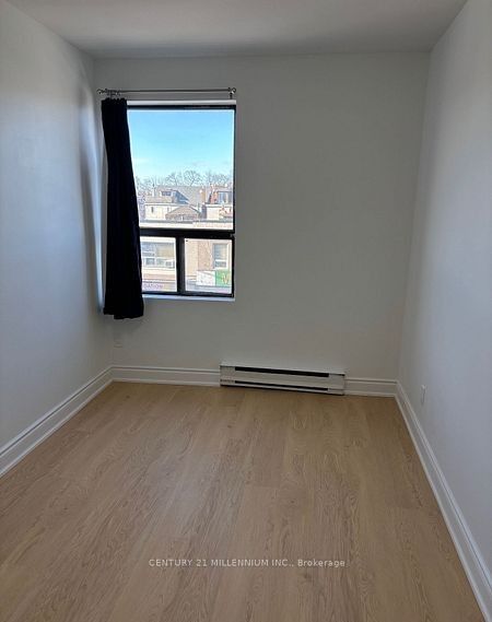 909a Danforth Avenue Property Photo 5