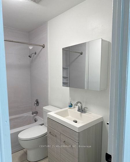 909a Danforth Avenue Property Photo 9