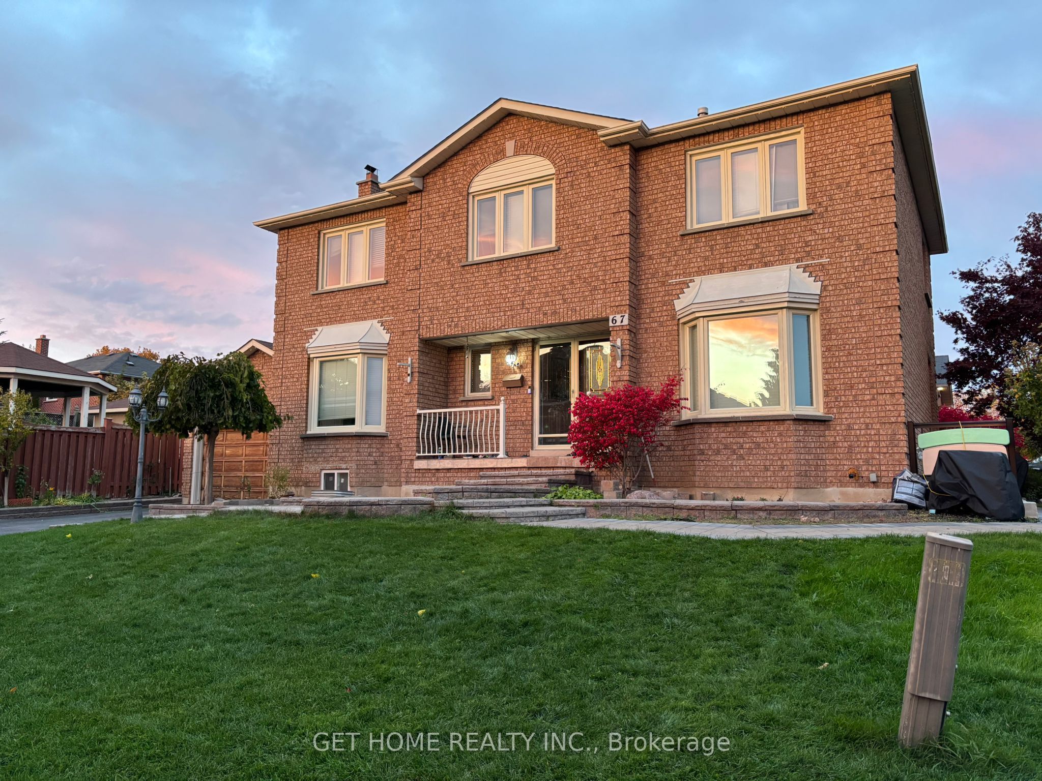 #main - 67 Eldridge Place Property Photo 3