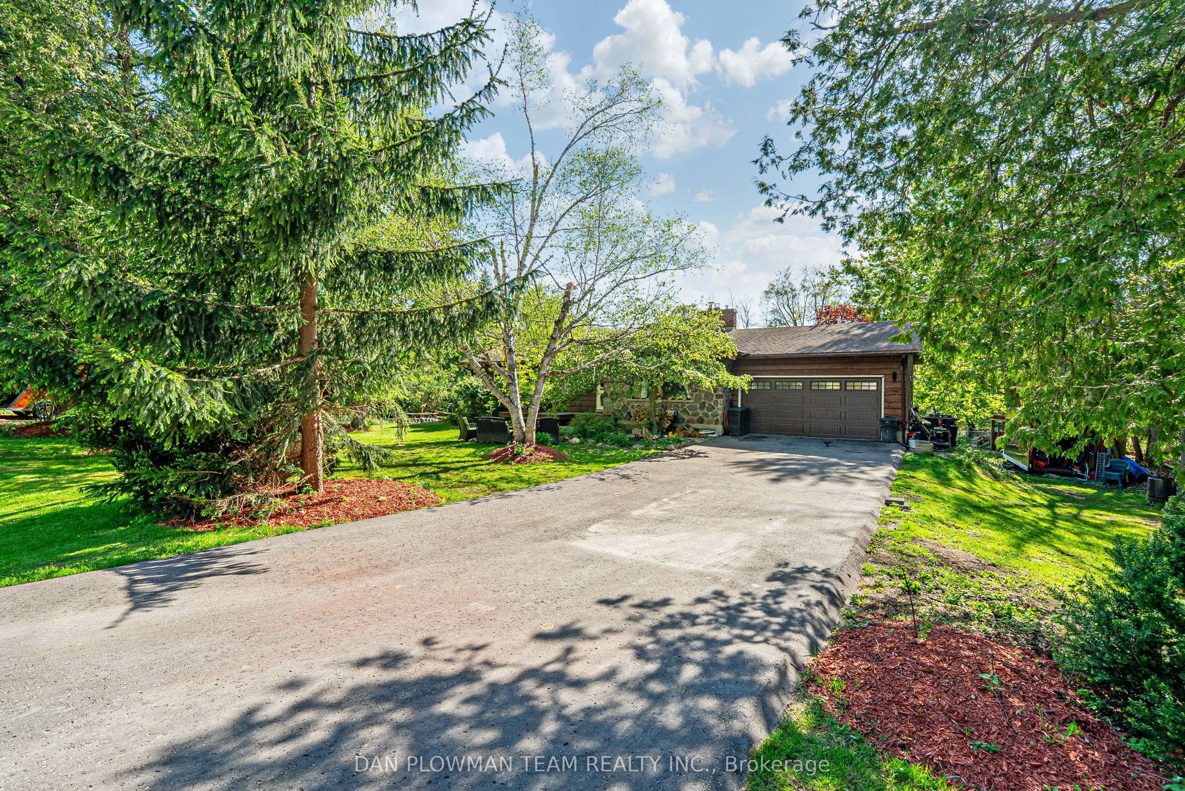 32 Nonquon Drive Property Photo 5