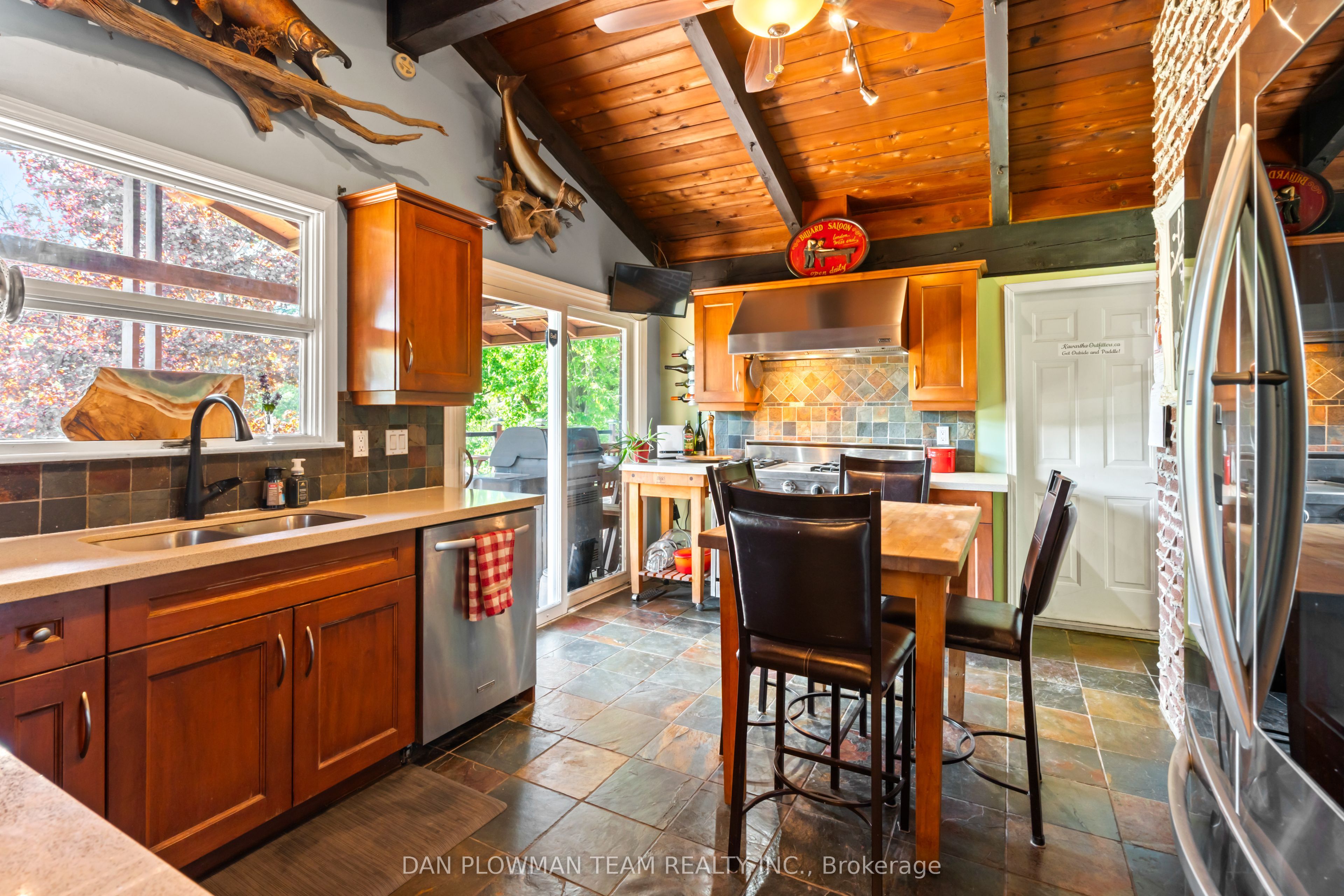 32 Nonquon Drive Property Photo 13
