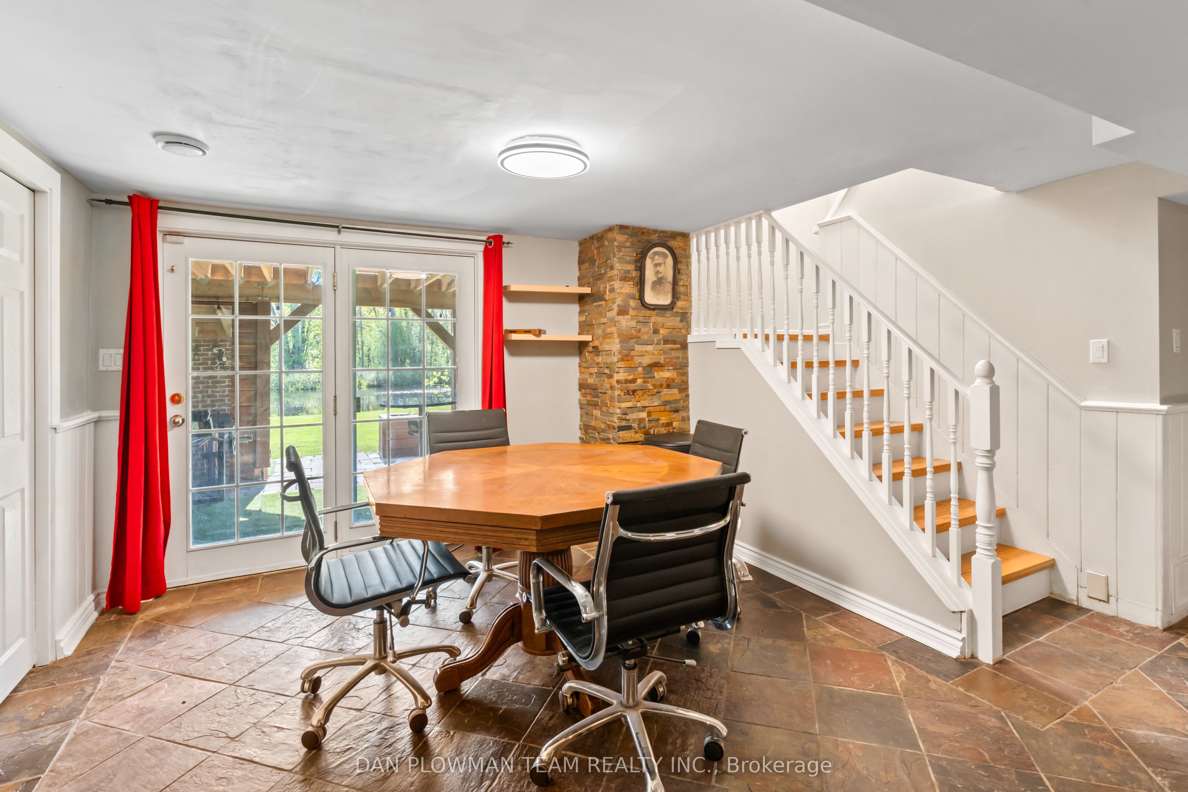 32 Nonquon Drive Property Photo 22