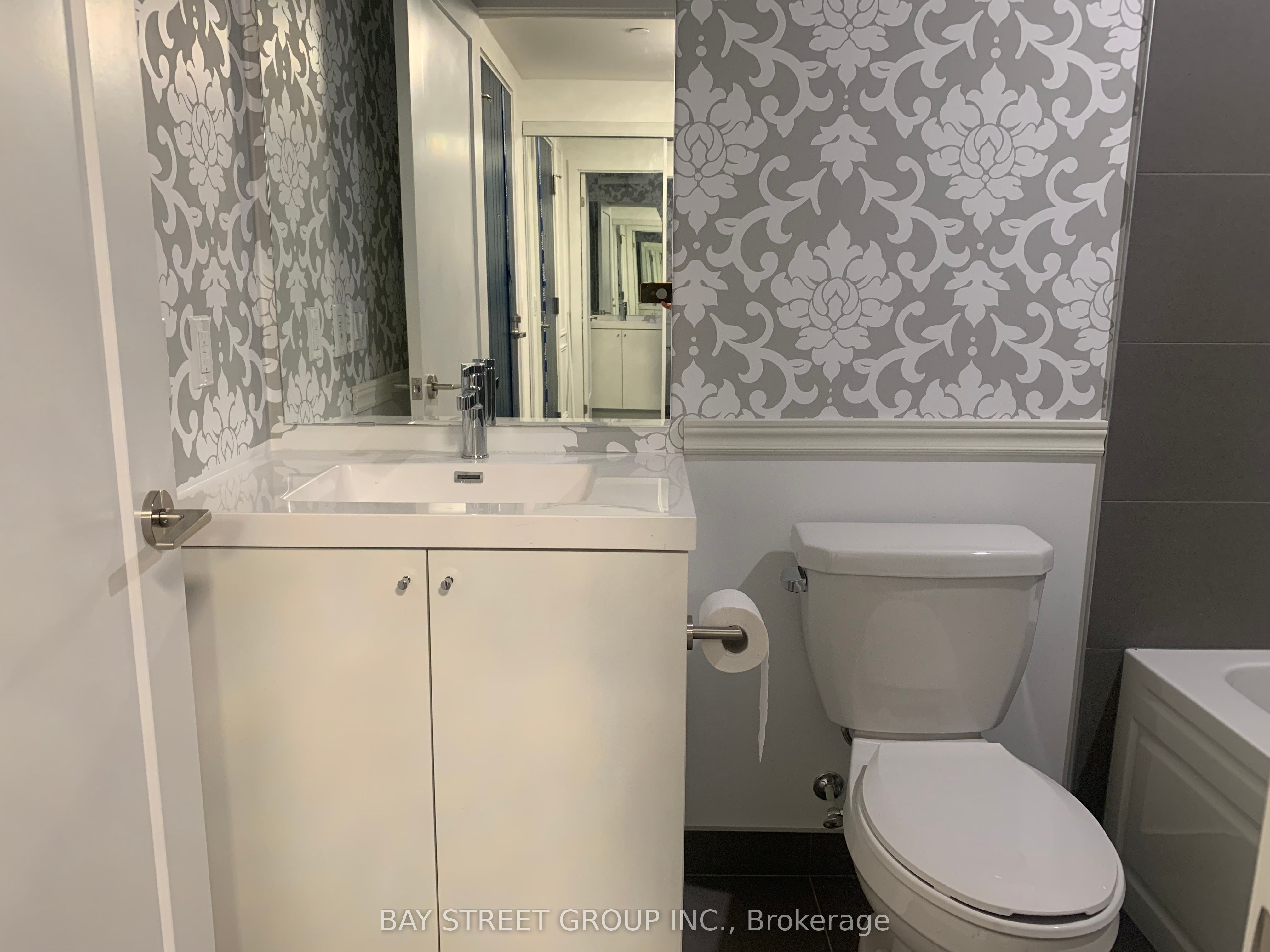 2545 Simcoe Street N 2520 Property Photo 7
