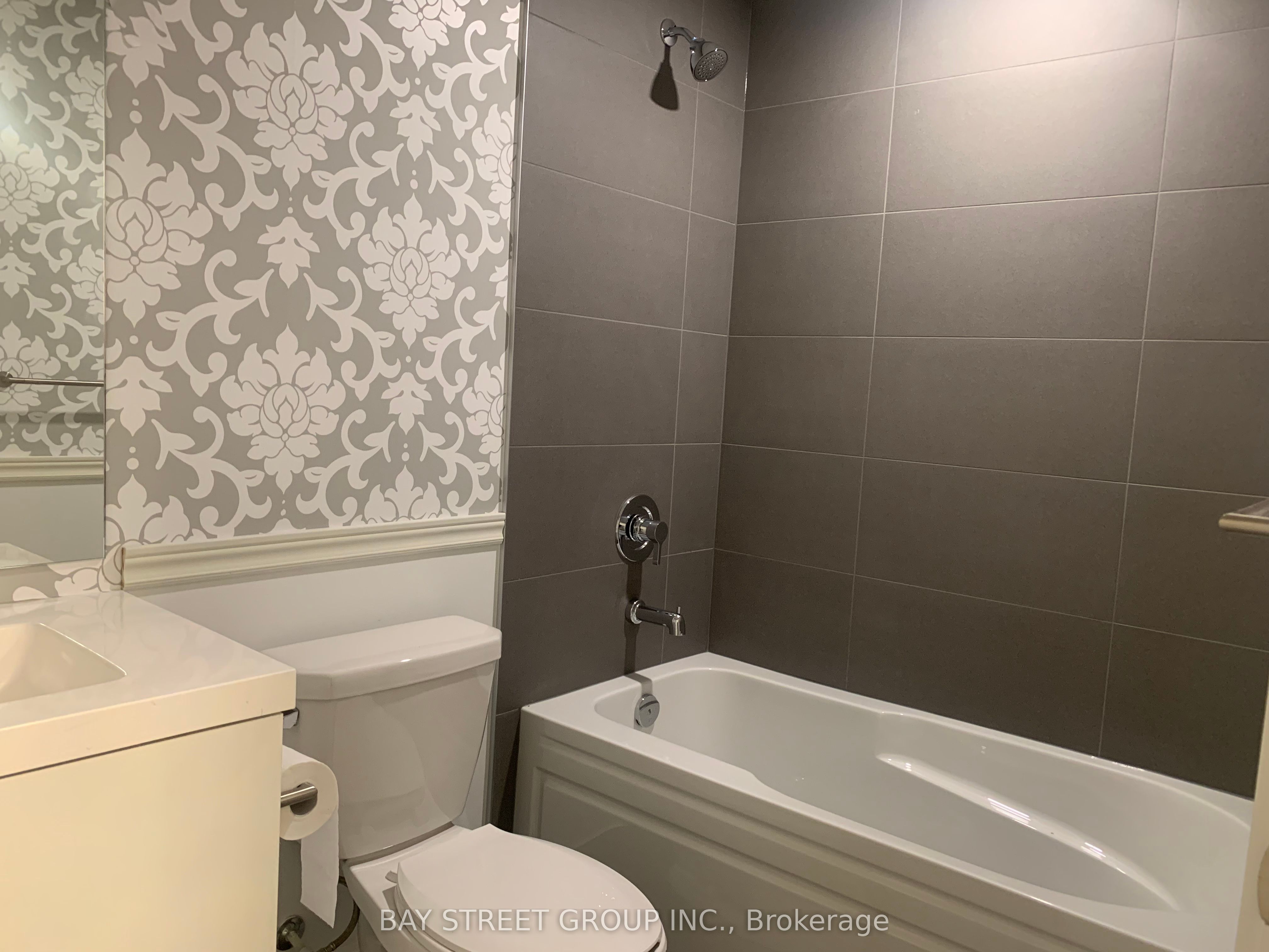 2545 Simcoe Street N 2520 Property Photo 8