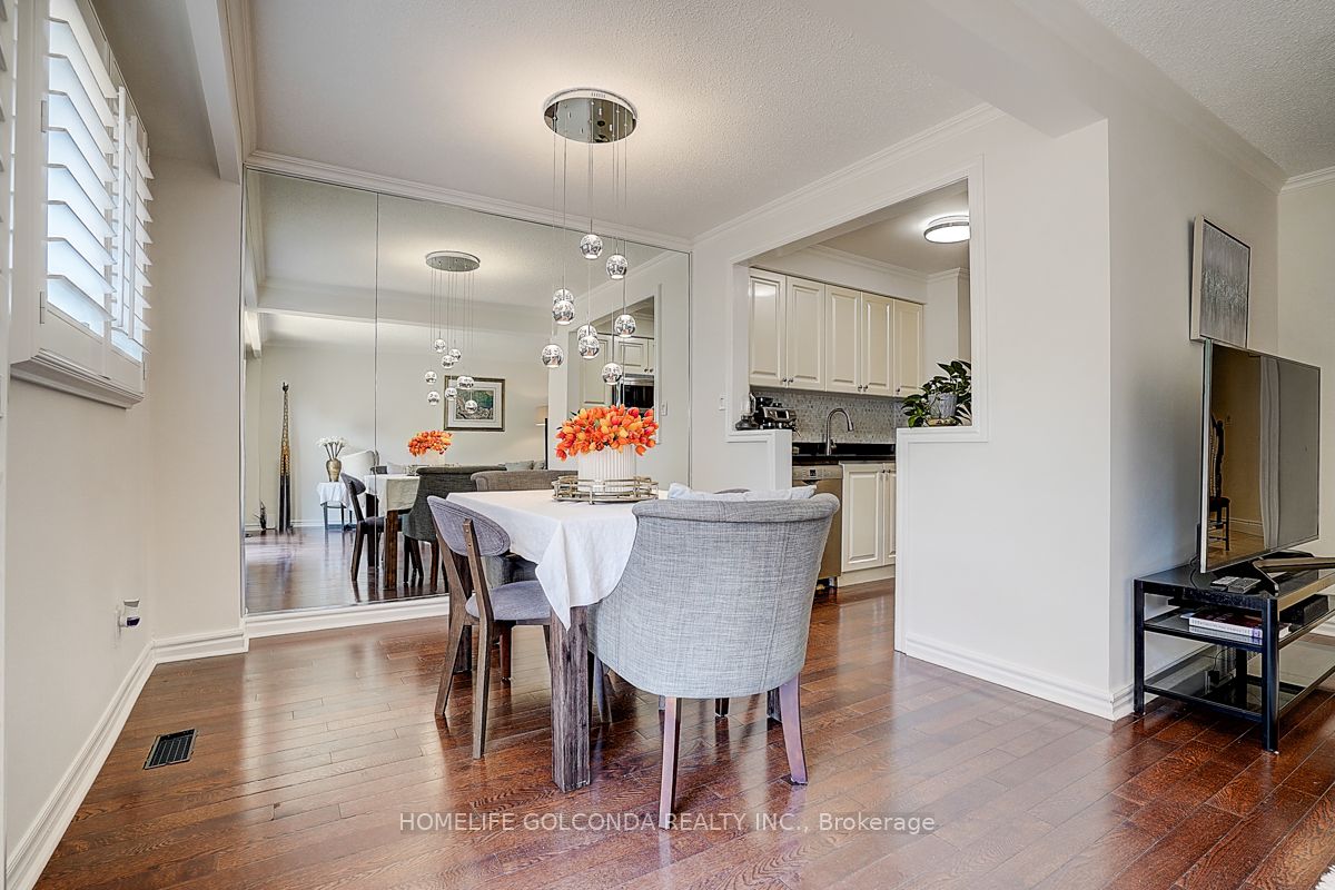 #21 - 1000 Bridletowne Circle Property Photo 12