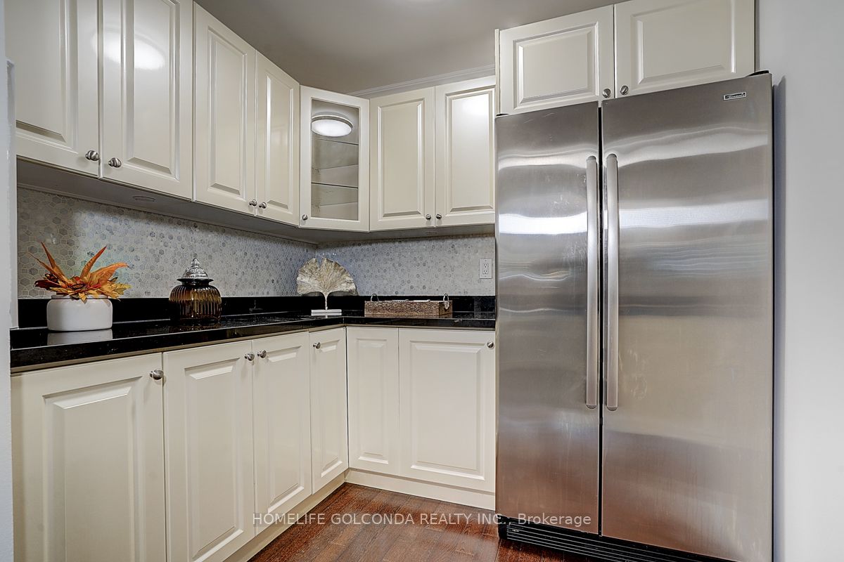 #21 - 1000 Bridletowne Circle Property Photo 18