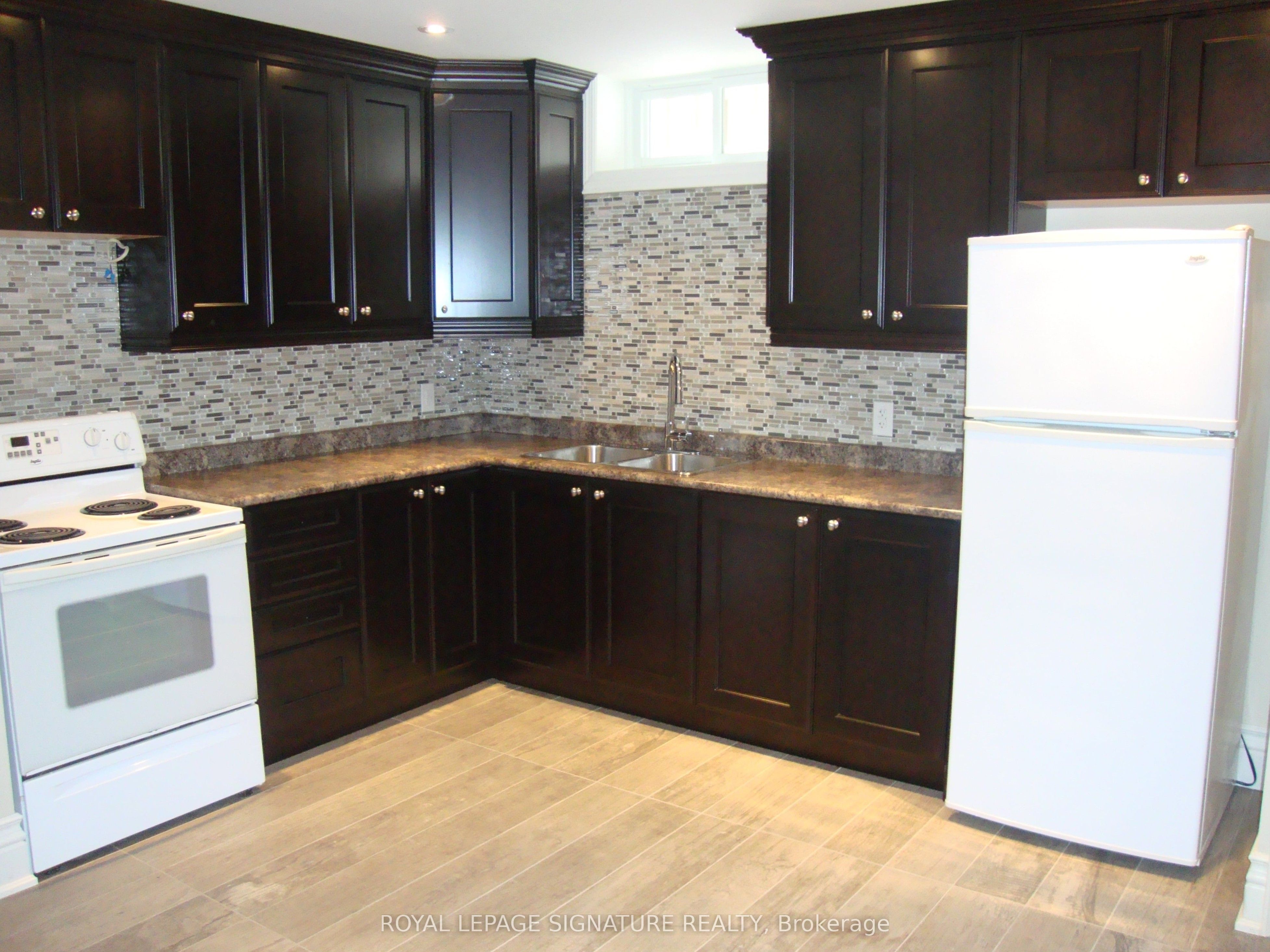179 Durant Avenue Bsmt Unit Property Photo 1