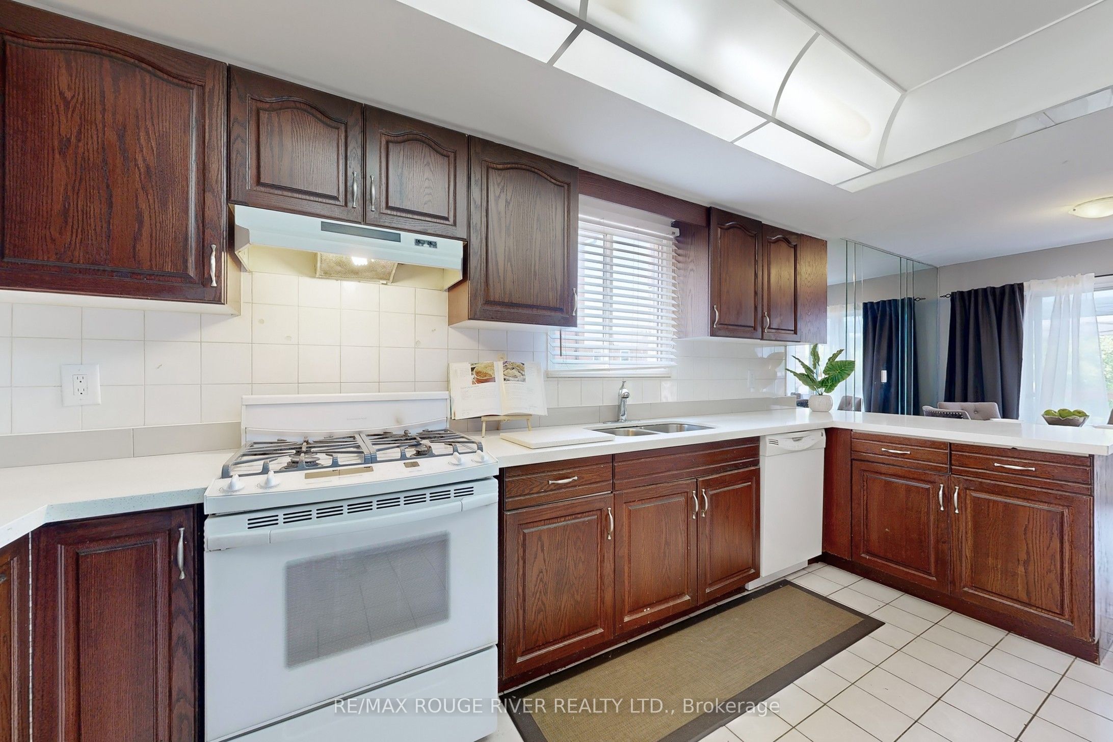 1044 Rambleberry Avenue Property Photo 19