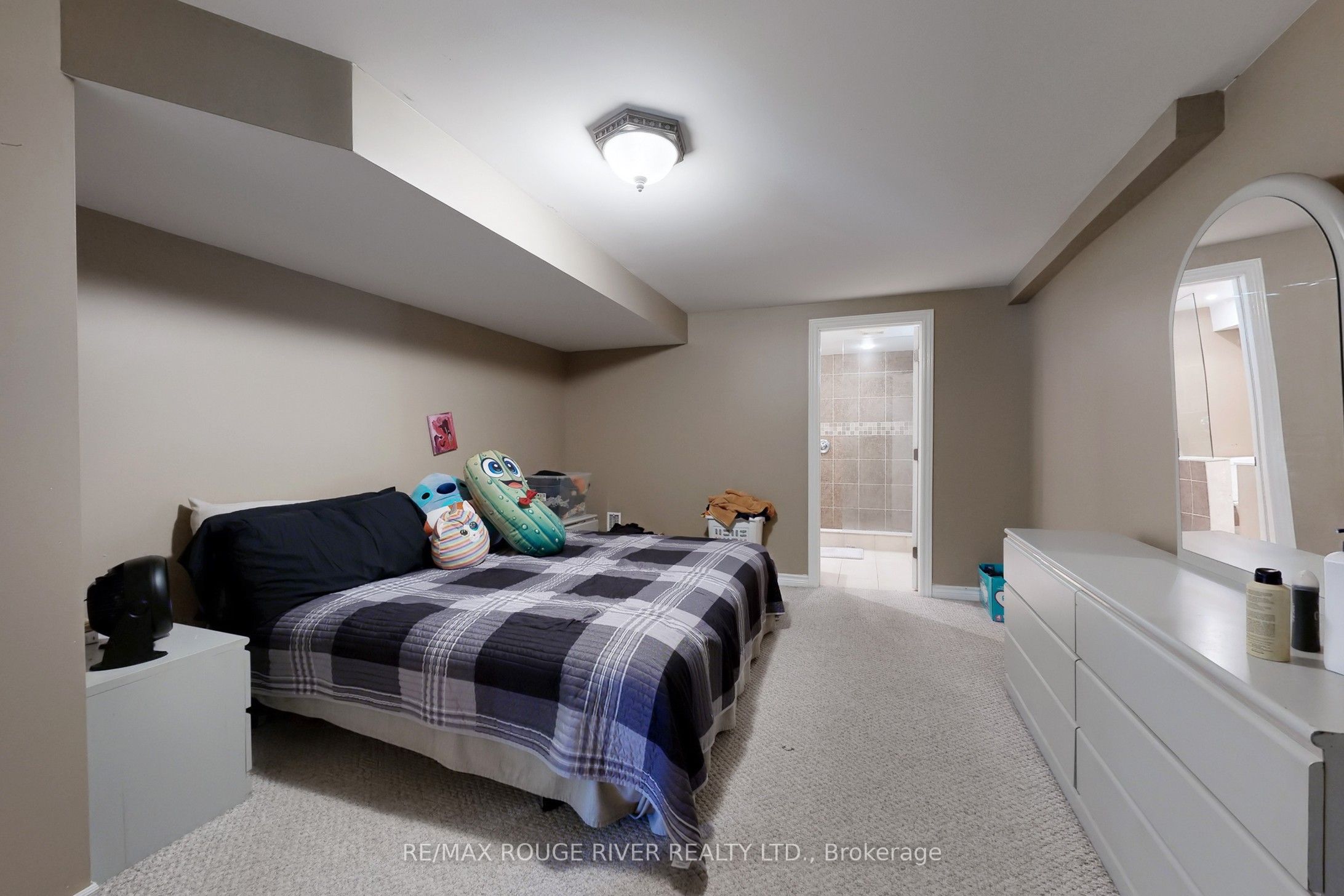 1044 Rambleberry Avenue Property Photo 39