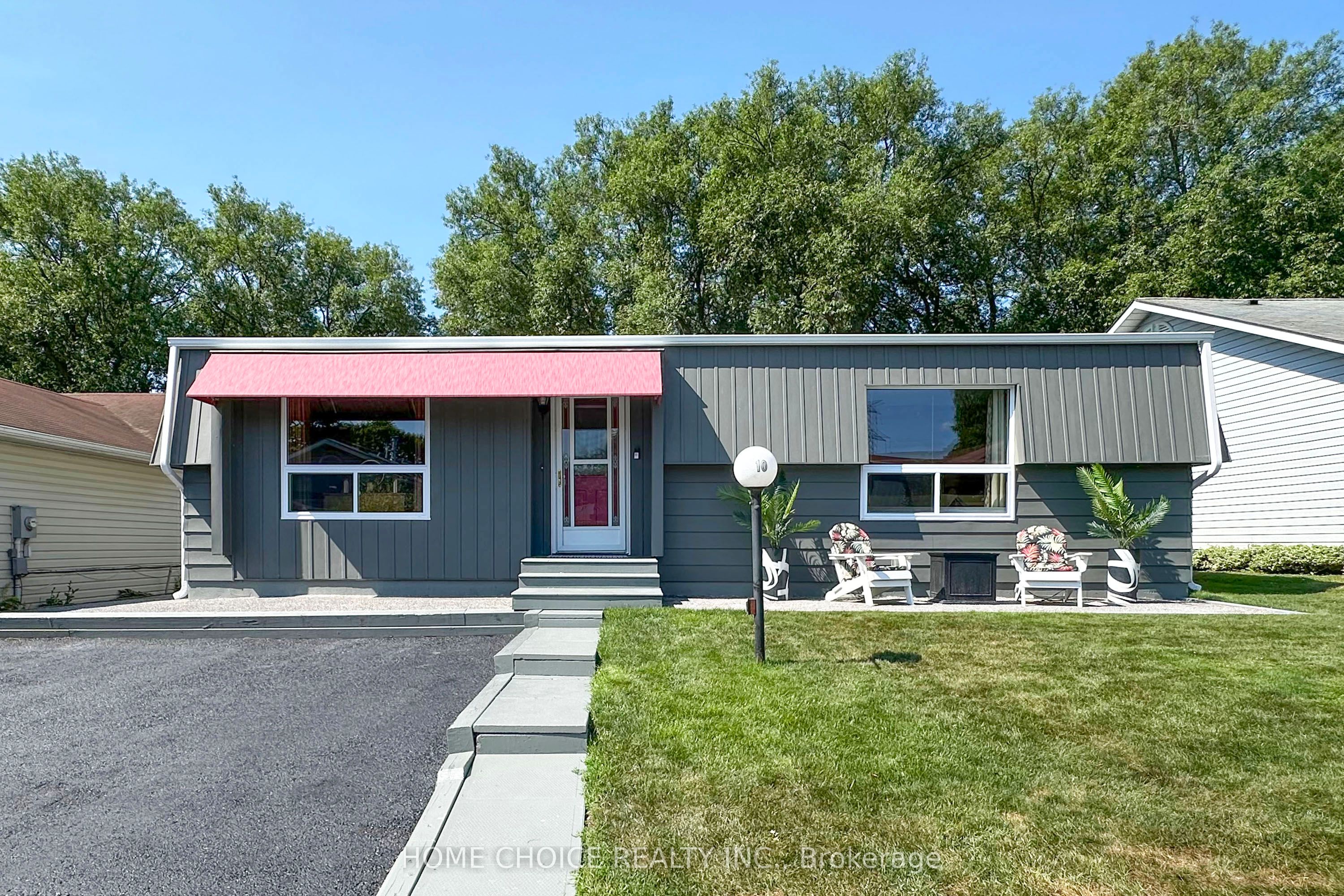 10 Eastbank Road Property Photo 1