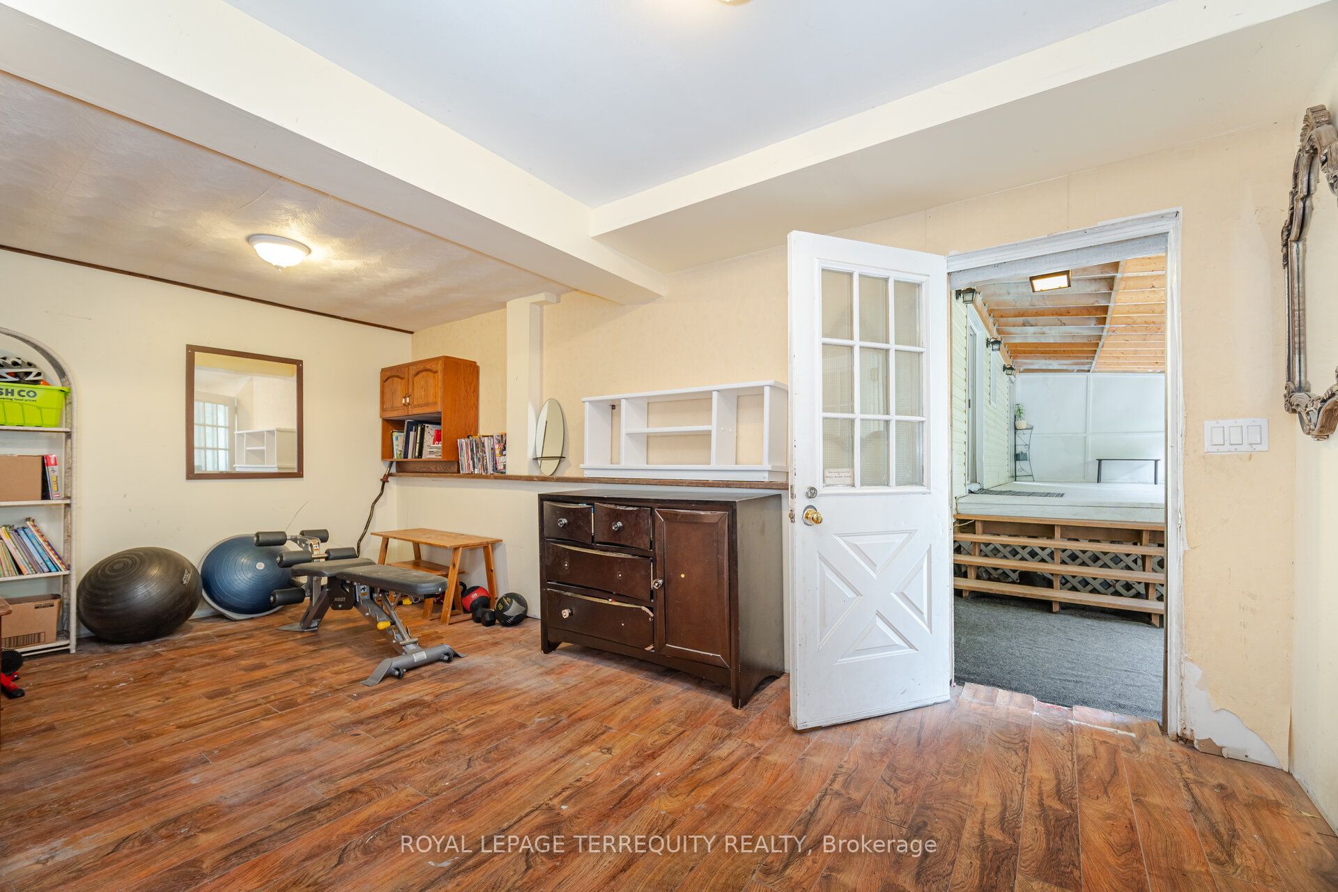 1194 King Street Property Photo 33