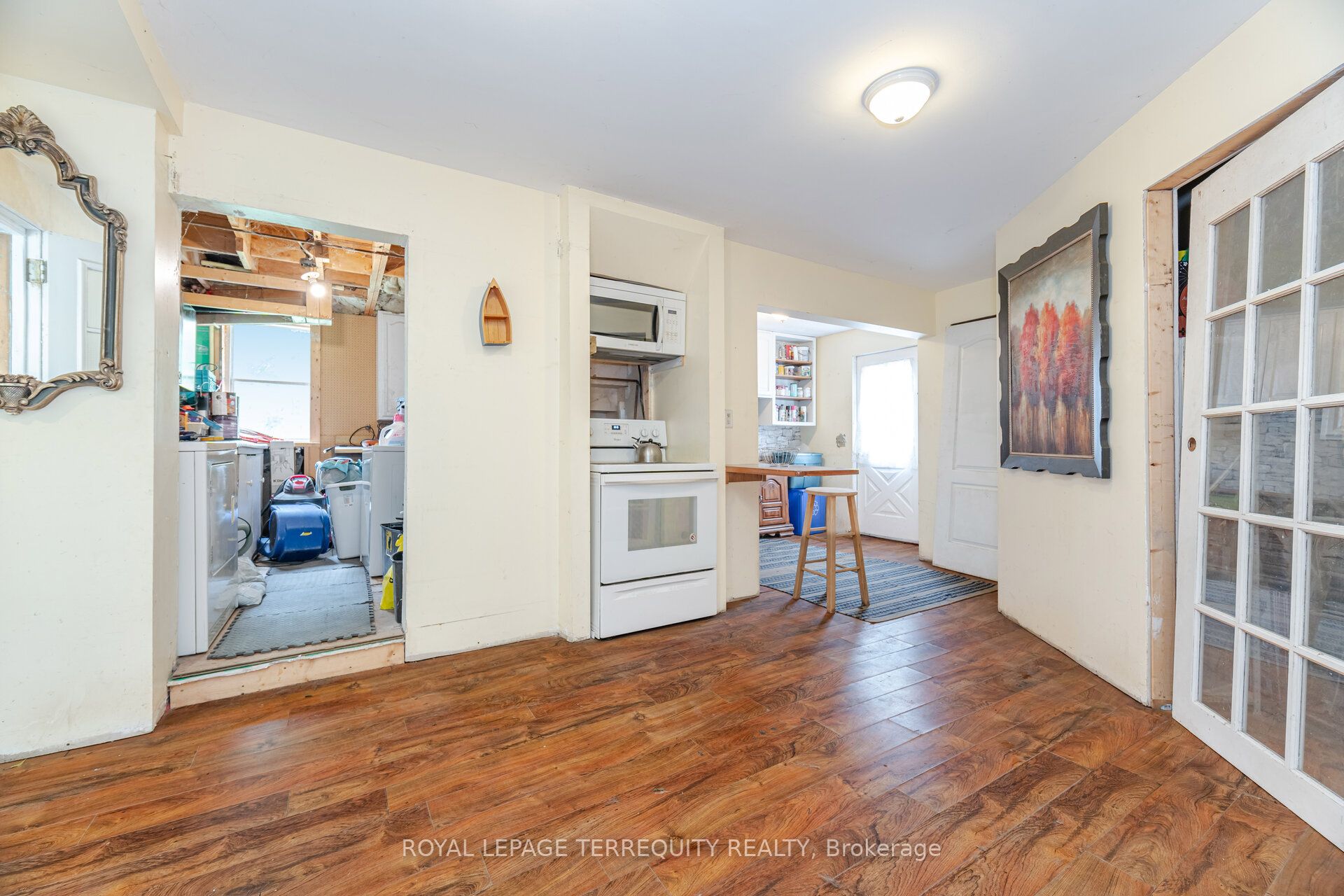 1194 King Street Property Photo 35