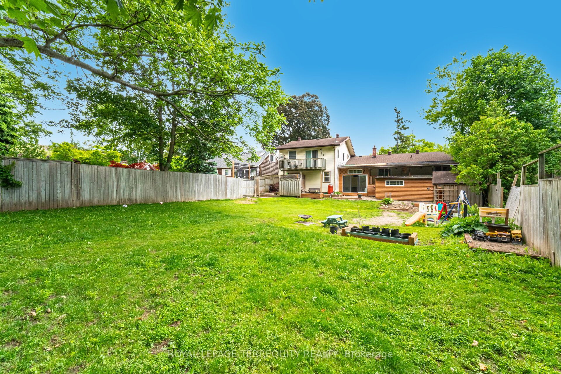 1194 King Street Property Photo 50