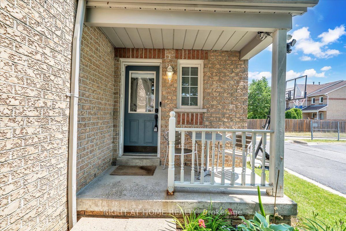 64 Macintyre Lane Property Photo 1