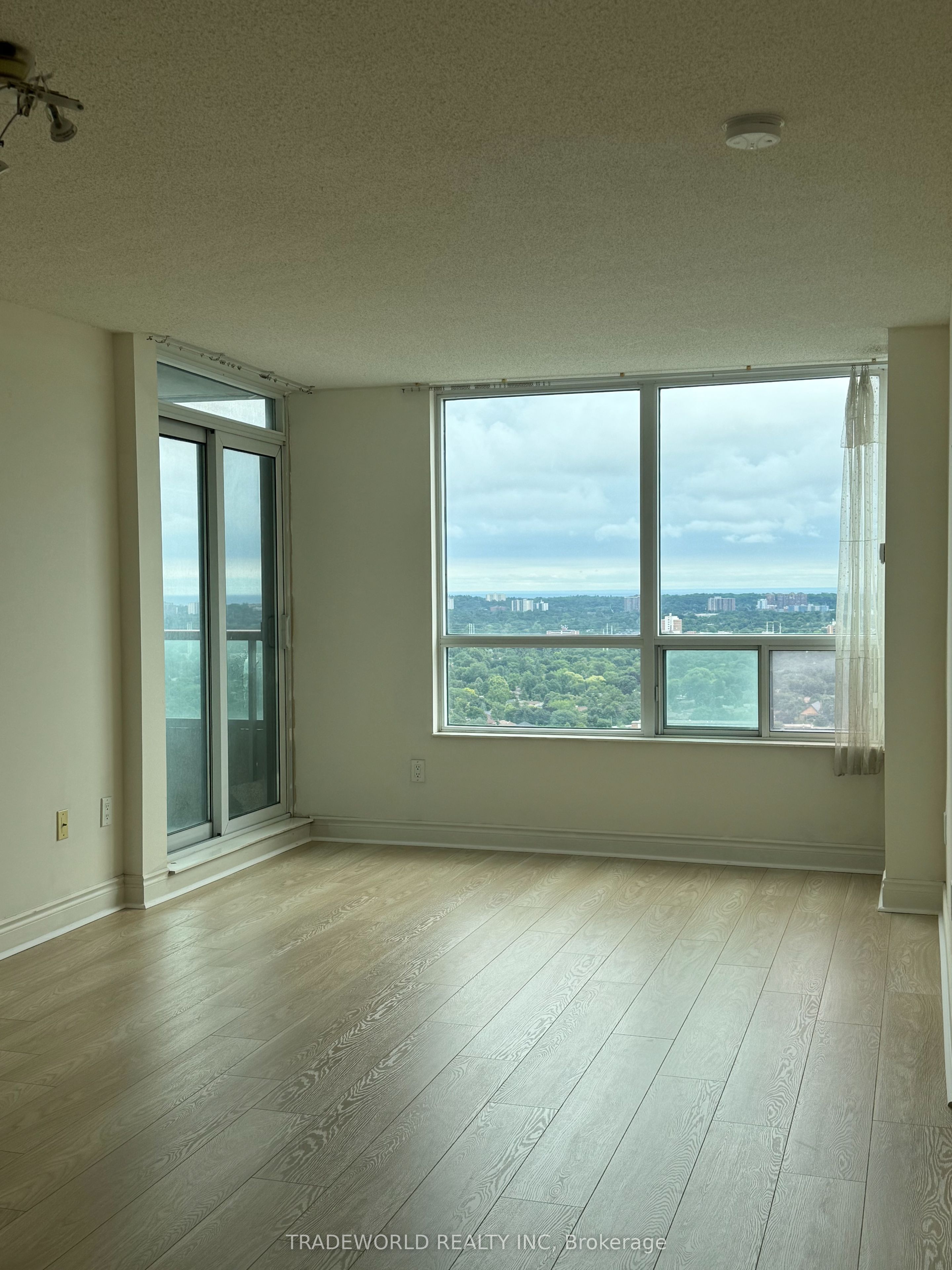#3202 - 50 Brian Harrison Way Property Photo 9