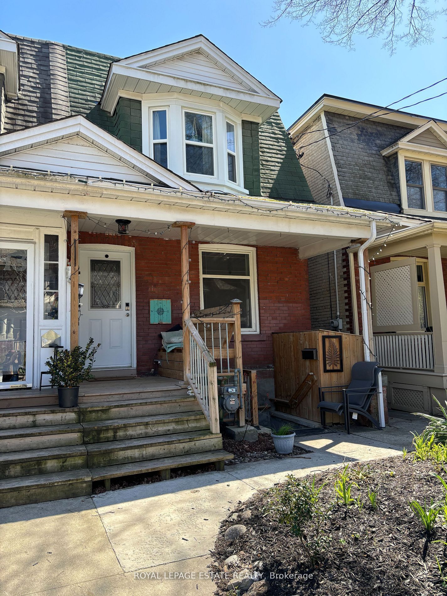 41 Dearbourne Avenue Property Photo 2