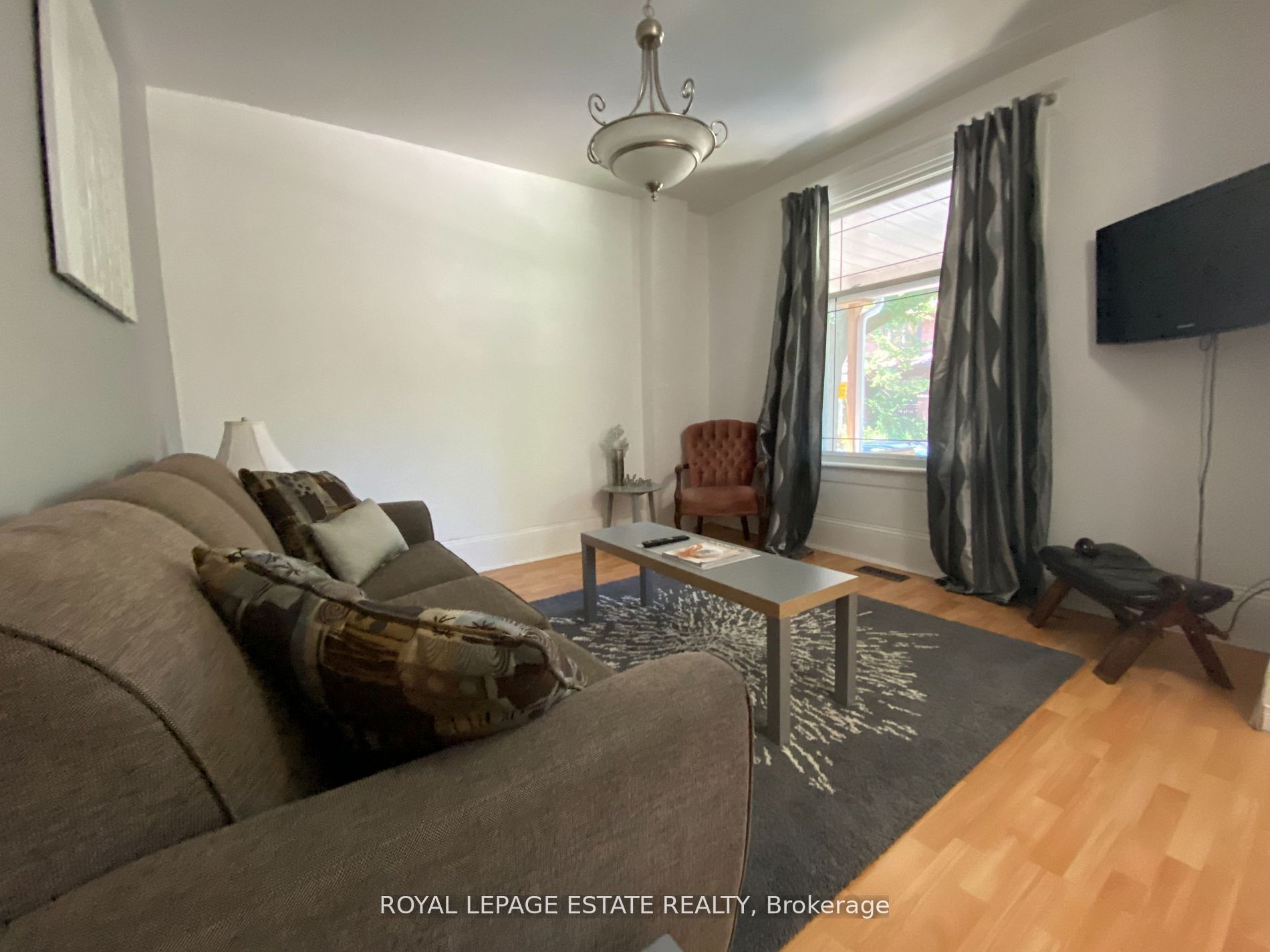 41 Dearbourne Avenue Property Photo 7