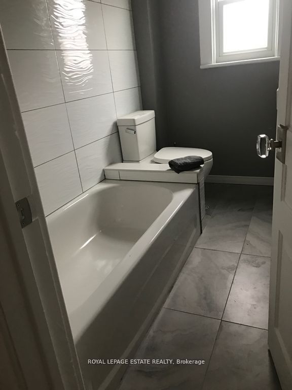 41 Dearbourne Avenue Property Photo 15