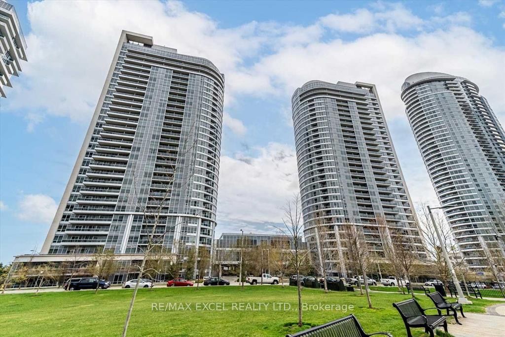 #1806 - 151 Village Green Square Property Photo 1