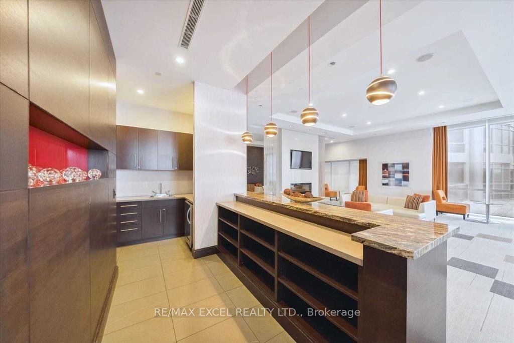 #1806 - 151 Village Green Square Property Photo 19