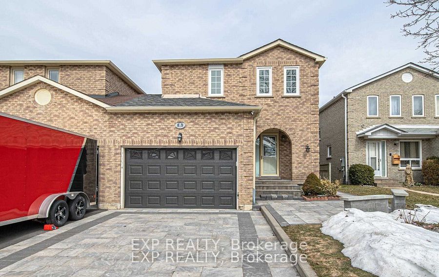 8 Cluett Drive Upper Property Photo 1